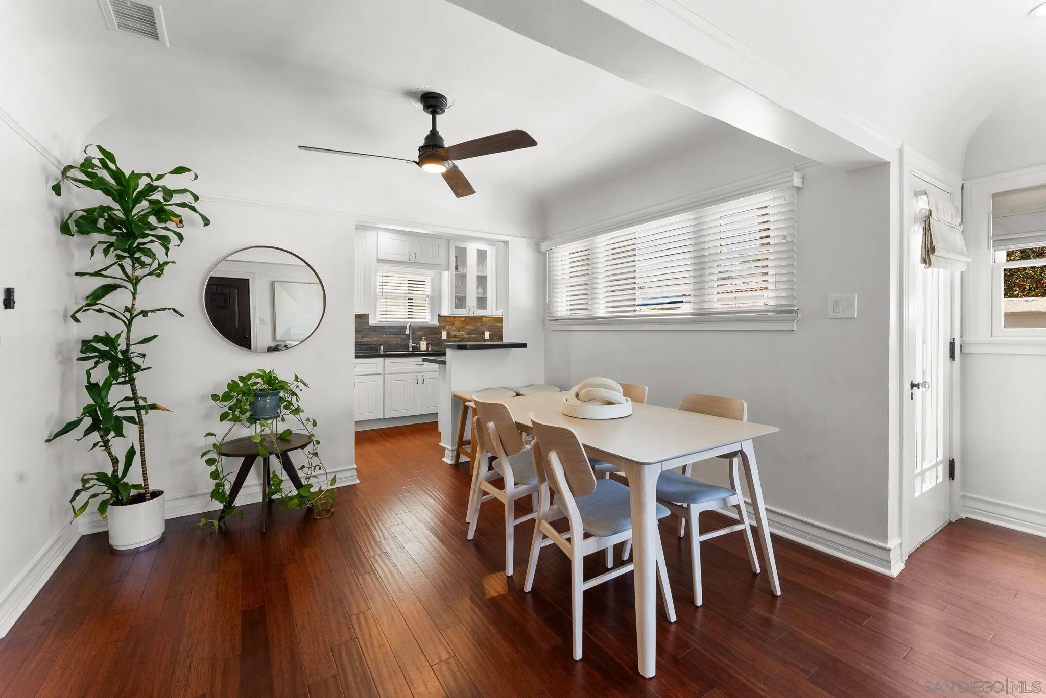 https://cdn.realtyfeed.com/cdn/127/250036476/9a4cdbc492f1f13ade6362975139157d.webp