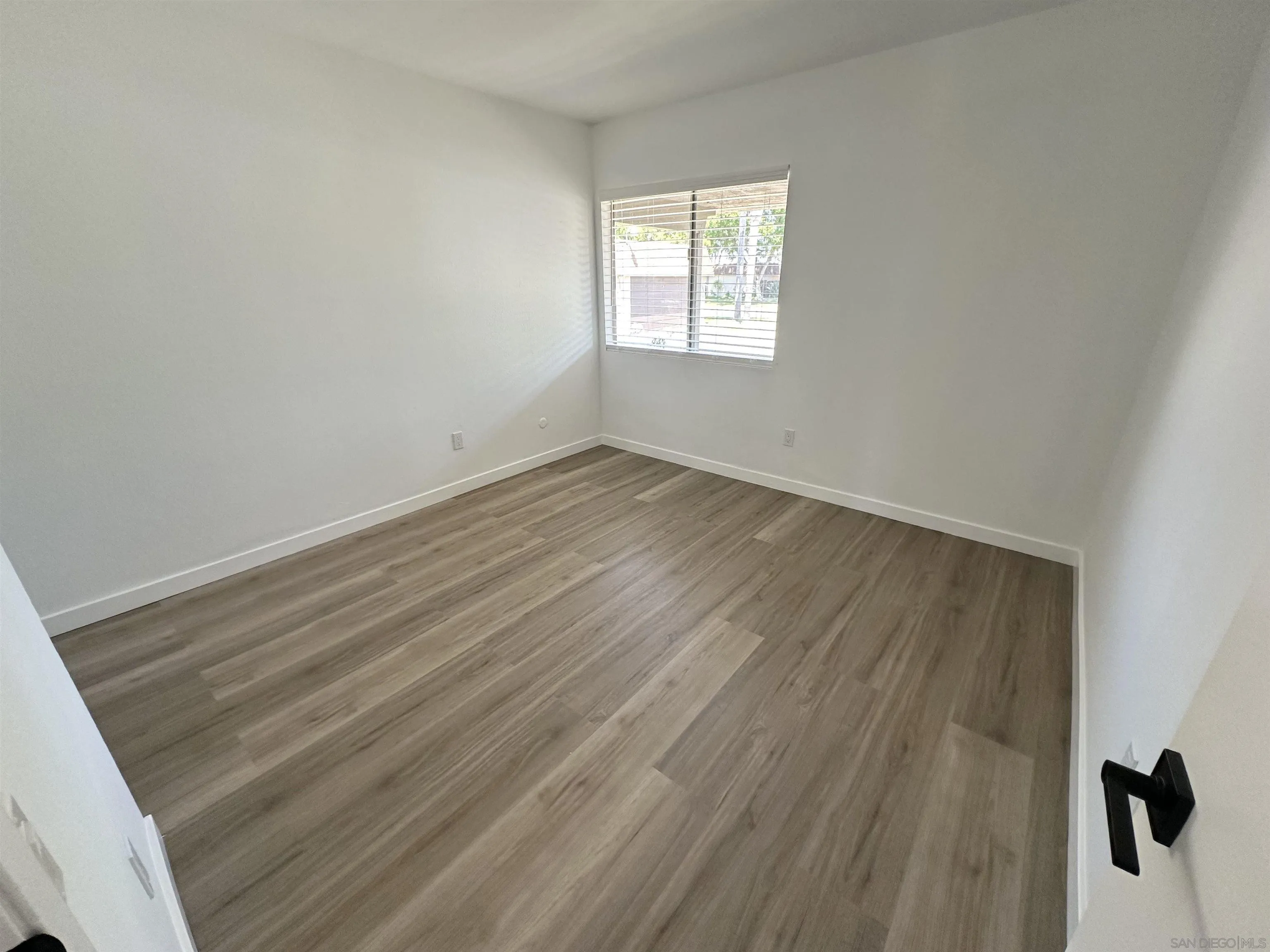 Photo #15: 250036477 Listing: Photo #15