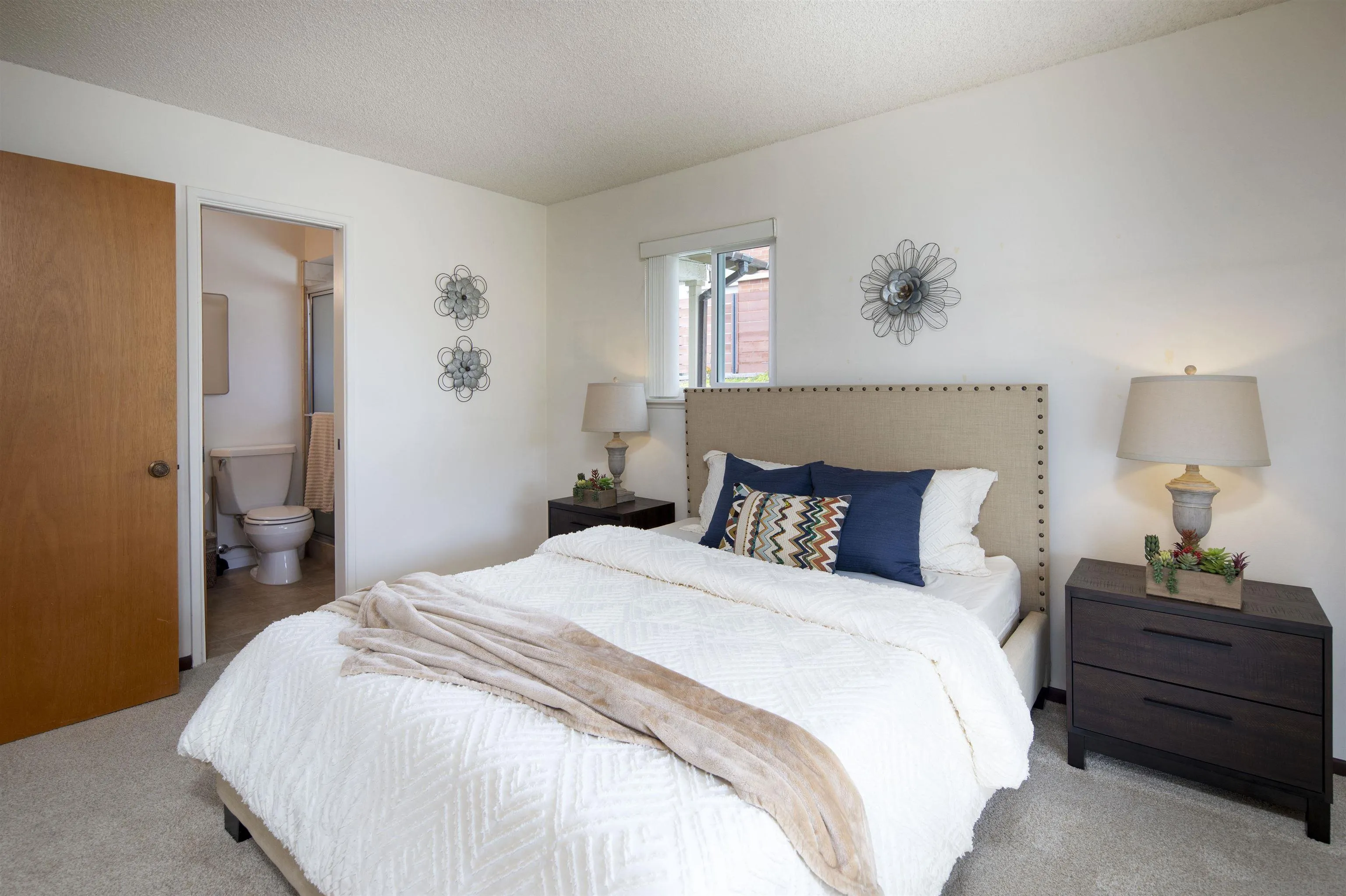https://cdn.realtyfeed.com/cdn/127/250036478/ab85877ab548da176238b29a2abc77bc.webp