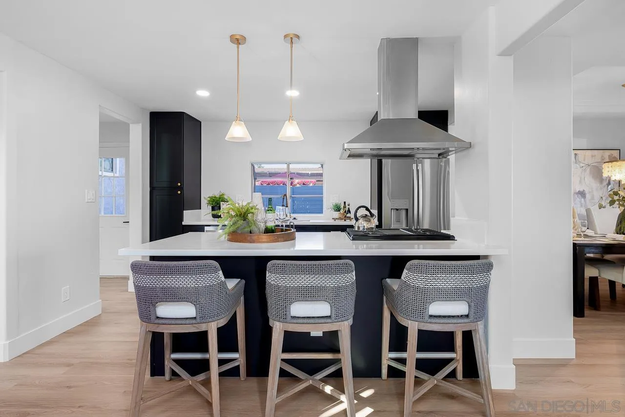 https://cdn.realtyfeed.com/cdn/127/250036481/04a7febaa88b7b5d22cae848d2142f25.webp