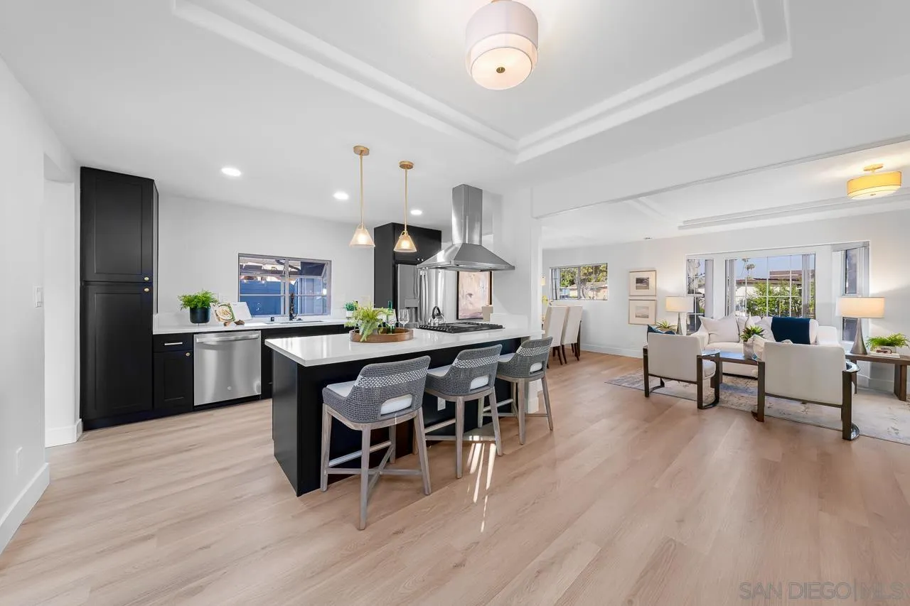 https://cdn.realtyfeed.com/cdn/127/250036481/1437383497c0f9d933c861cb834236e1.webp
