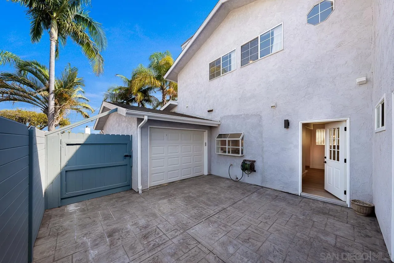 https://cdn.realtyfeed.com/cdn/127/250036481/a857b1f9be45fb0c4a92a821a45a40f1.webp