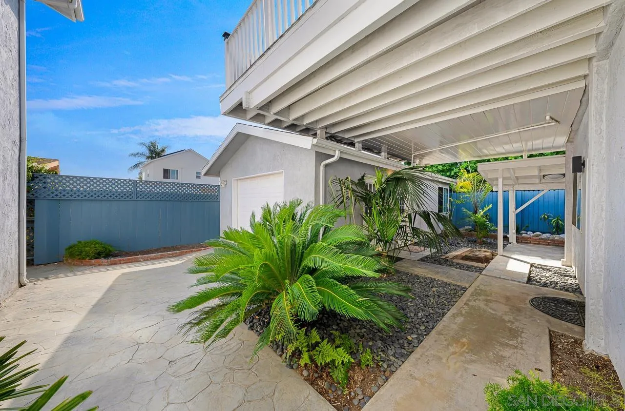 https://cdn.realtyfeed.com/cdn/127/250036481/c2da1ed7a2e7884ca1b25173c668d8c3.webp