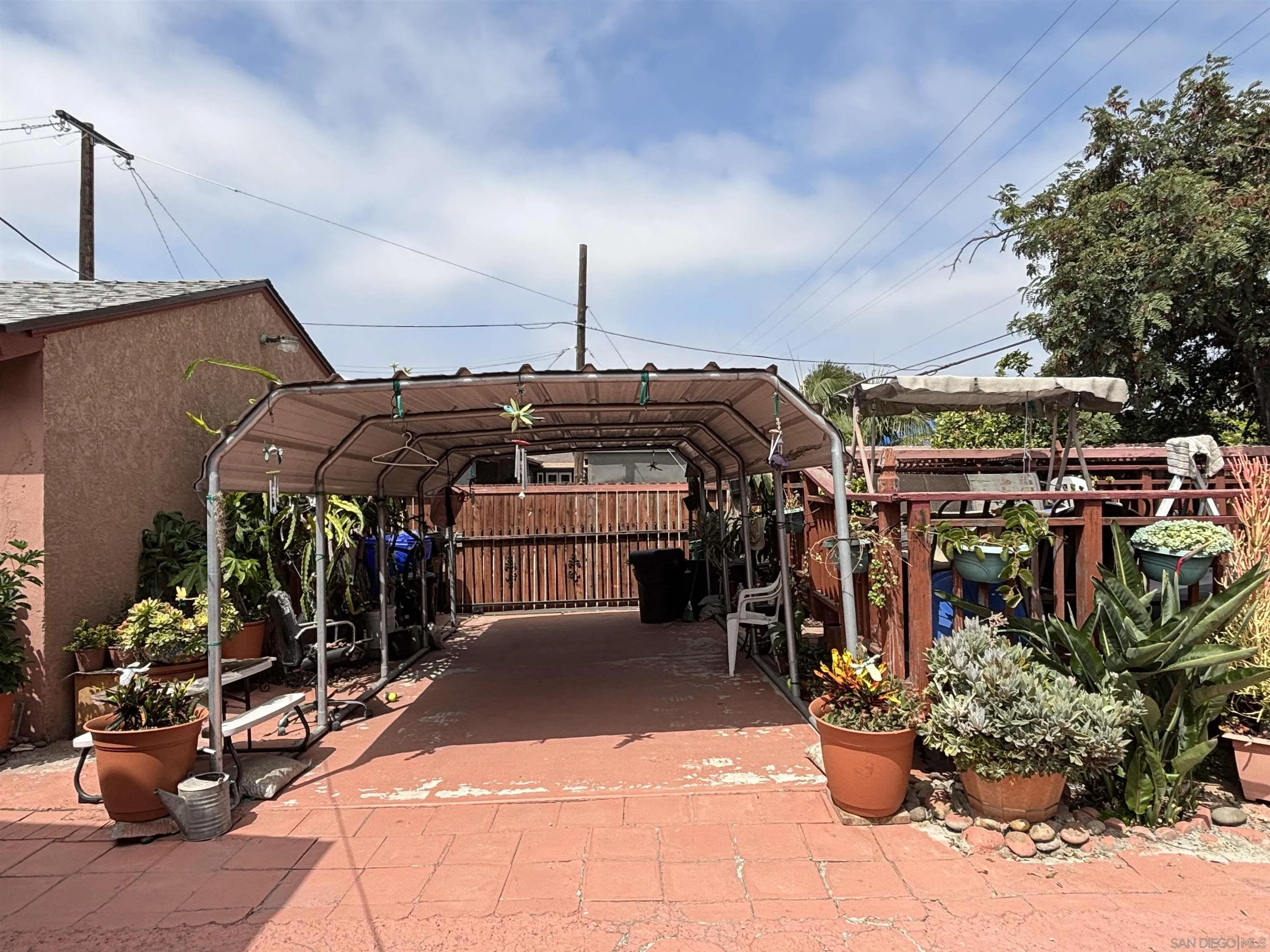 https://cdn.realtyfeed.com/cdn/127/250036485/69402de27da51a737def90d66da30a51.webp