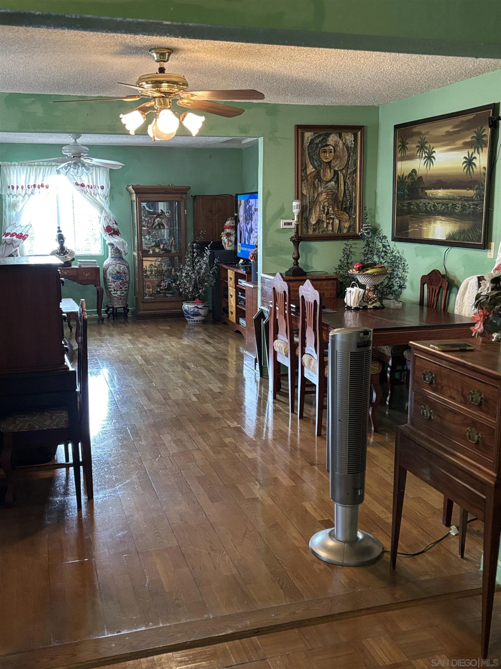 https://cdn.realtyfeed.com/cdn/127/250036485/8f46e9686986b692302f3bbd432d1207.webp