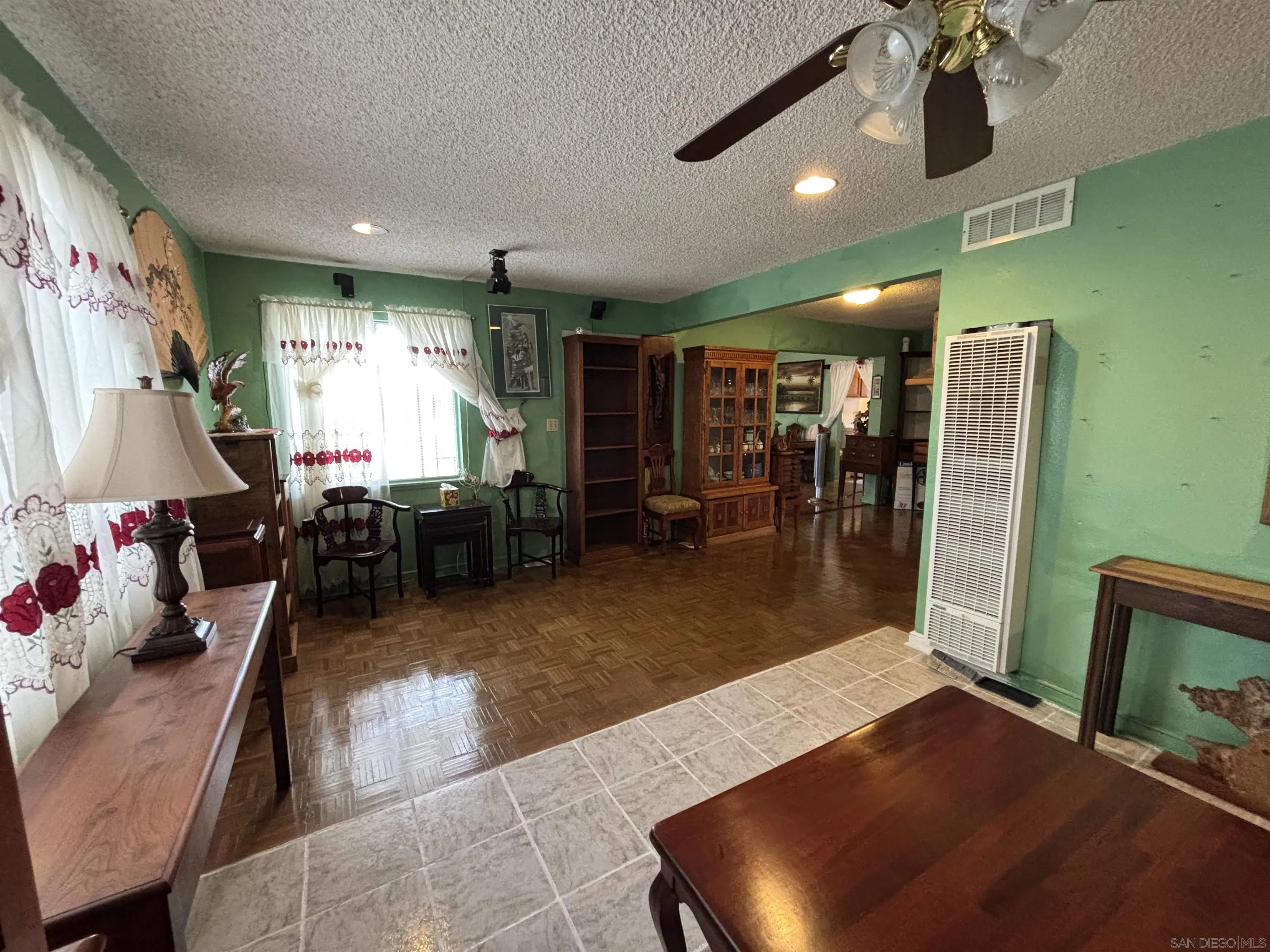 https://cdn.realtyfeed.com/cdn/127/250036485/fe0a16ce814e37b36f2626ee2f14da96.webp