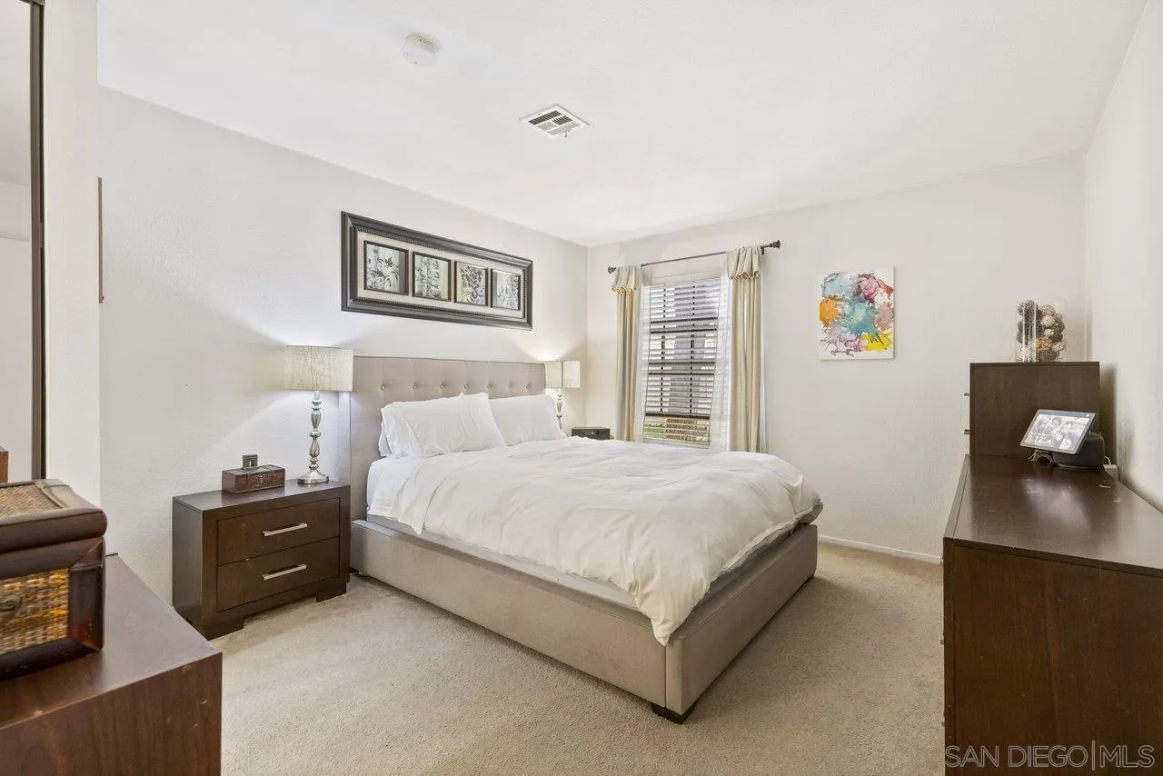 https://cdn.realtyfeed.com/cdn/127/250036490/e14c92042cb4d4c35b0ac8df998748c1.webp