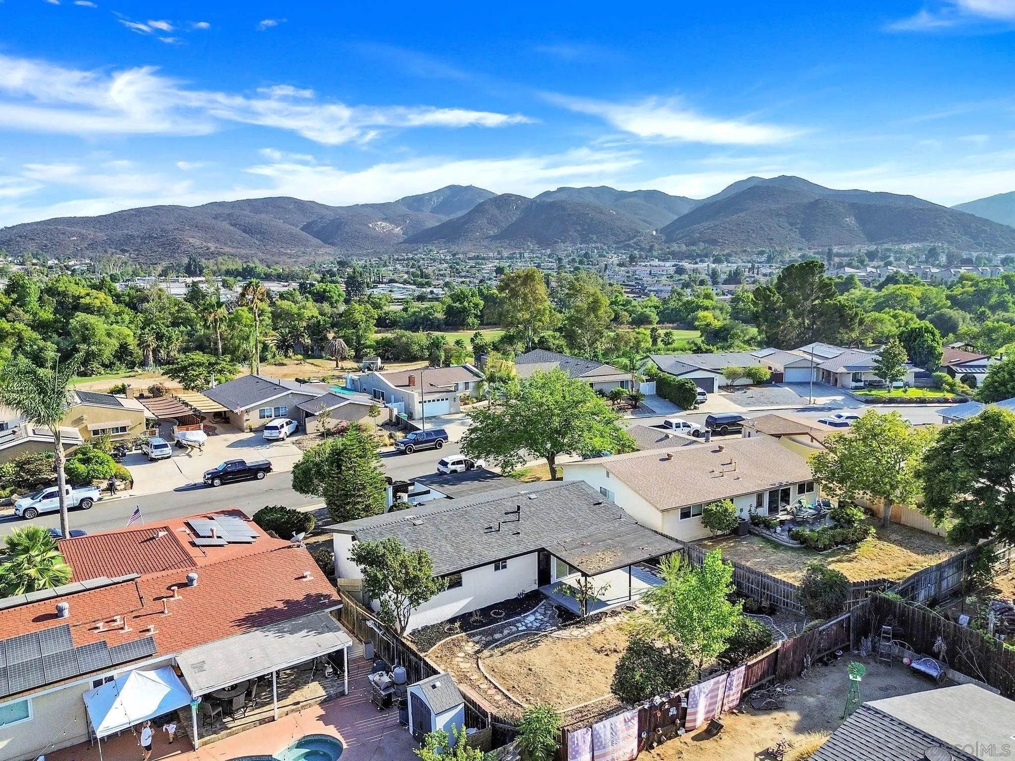 https://cdn.realtyfeed.com/cdn/127/250036503/04d026015e49e3091fa3a53335ed78dd.webp