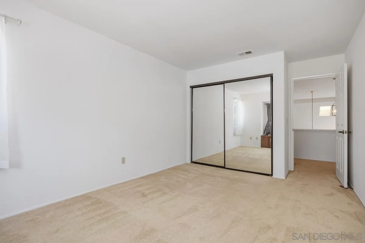 https://cdn.realtyfeed.com/cdn/127/250036504/78e27169c524c85ae40aaf424560fc4c.webp