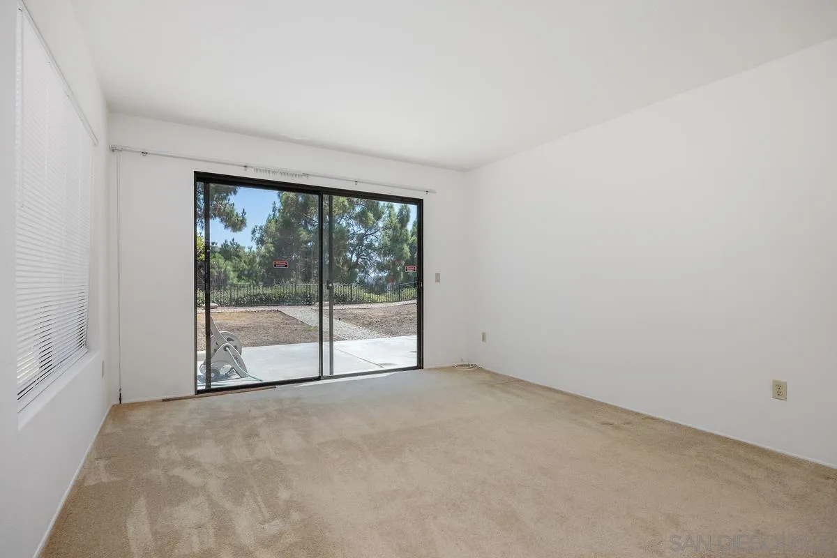 https://cdn.realtyfeed.com/cdn/127/250036504/83f17e25708150a437e4562899c0be3f.webp