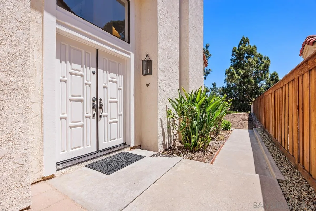 https://cdn.realtyfeed.com/cdn/127/250036504/83f3c5b44ff09f2d990e668111316566.webp