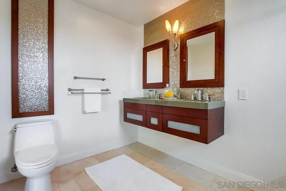 https://cdn.realtyfeed.com/cdn/127/250036507/16e652f282824ec943f18007d71f766b.webp