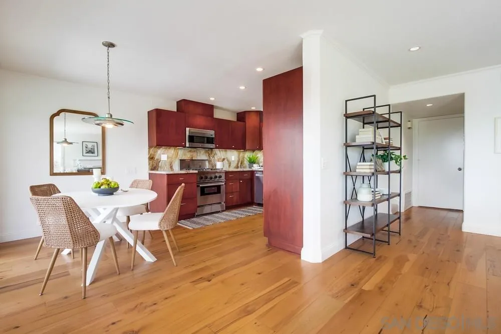 https://cdn.realtyfeed.com/cdn/127/250036507/17881d642346fb017278035e3ee39895.webp