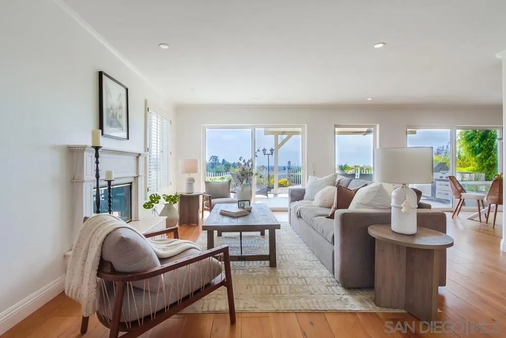 https://cdn.realtyfeed.com/cdn/127/250036507/28fc0dc208c3e18d0392a2473f210996.webp