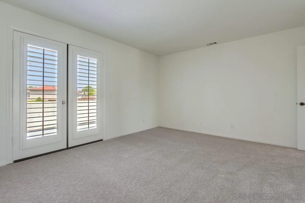 https://cdn.realtyfeed.com/cdn/127/250036507/e3b325c4accf3105a9d5faf646270362.webp