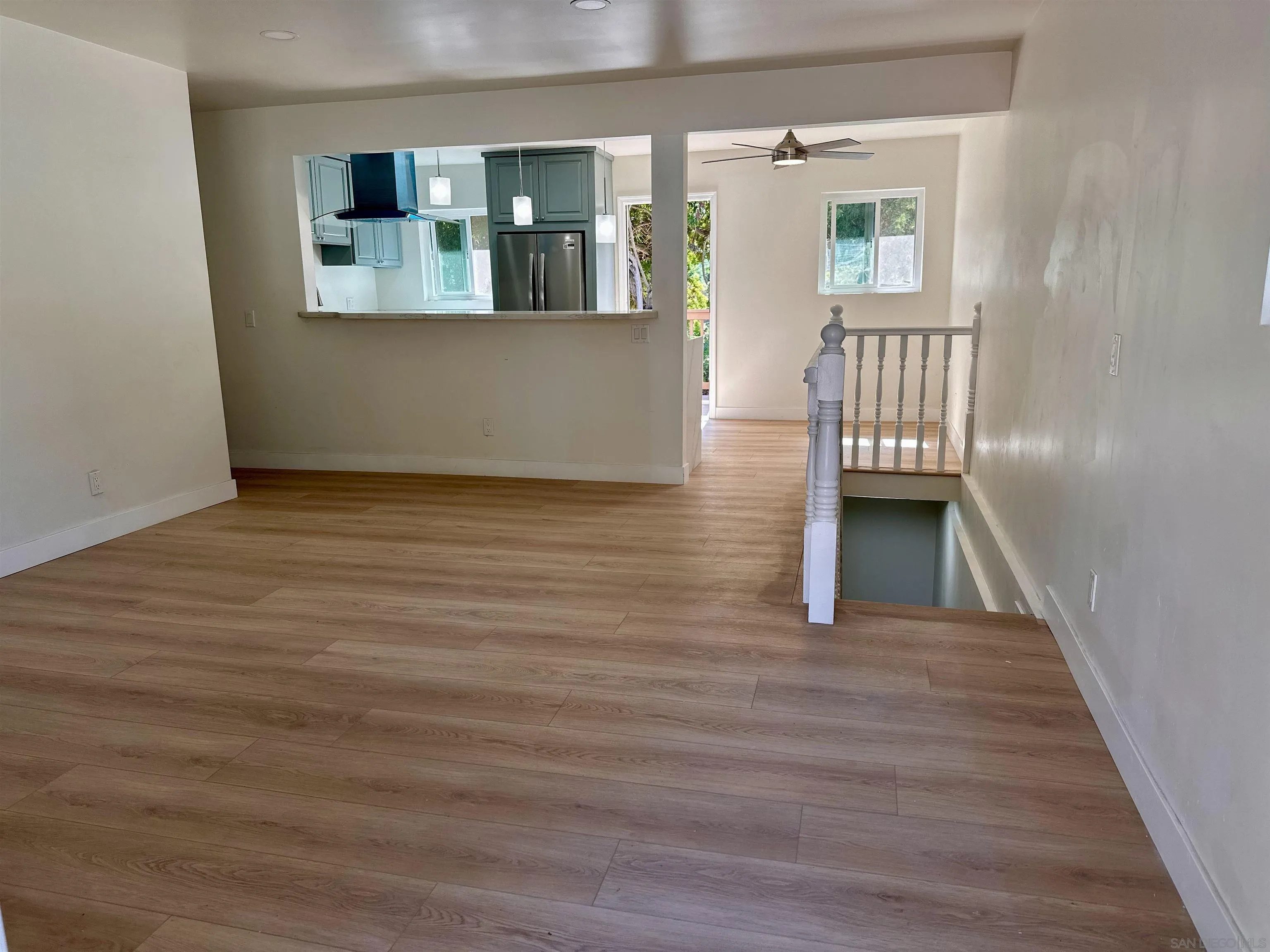 https://cdn.realtyfeed.com/cdn/127/250036508/924de60f2f20868c51d23b348fce0e56.webp