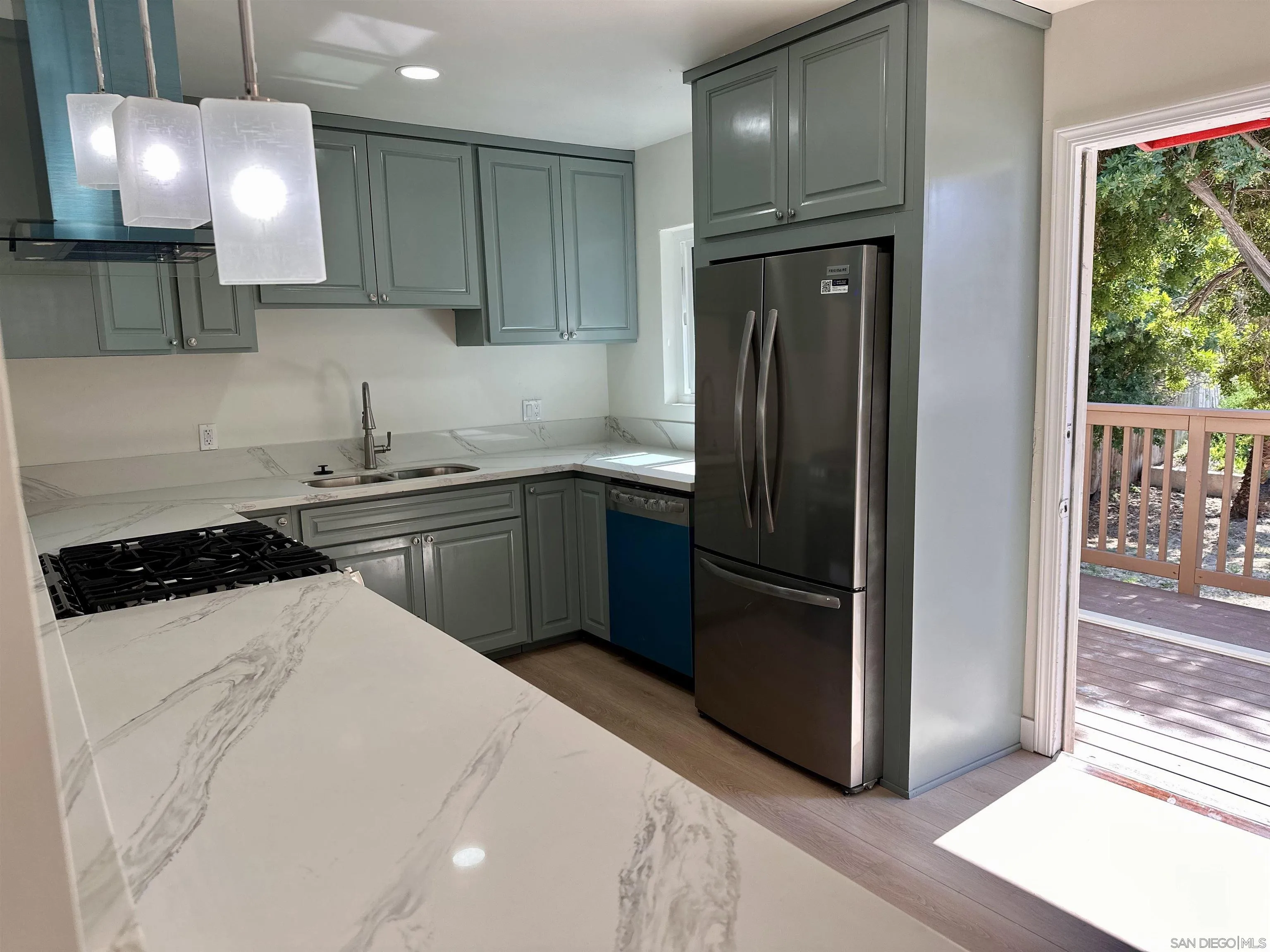 https://cdn.realtyfeed.com/cdn/127/250036508/d31cbf247368b770cd2f67655620238b.webp