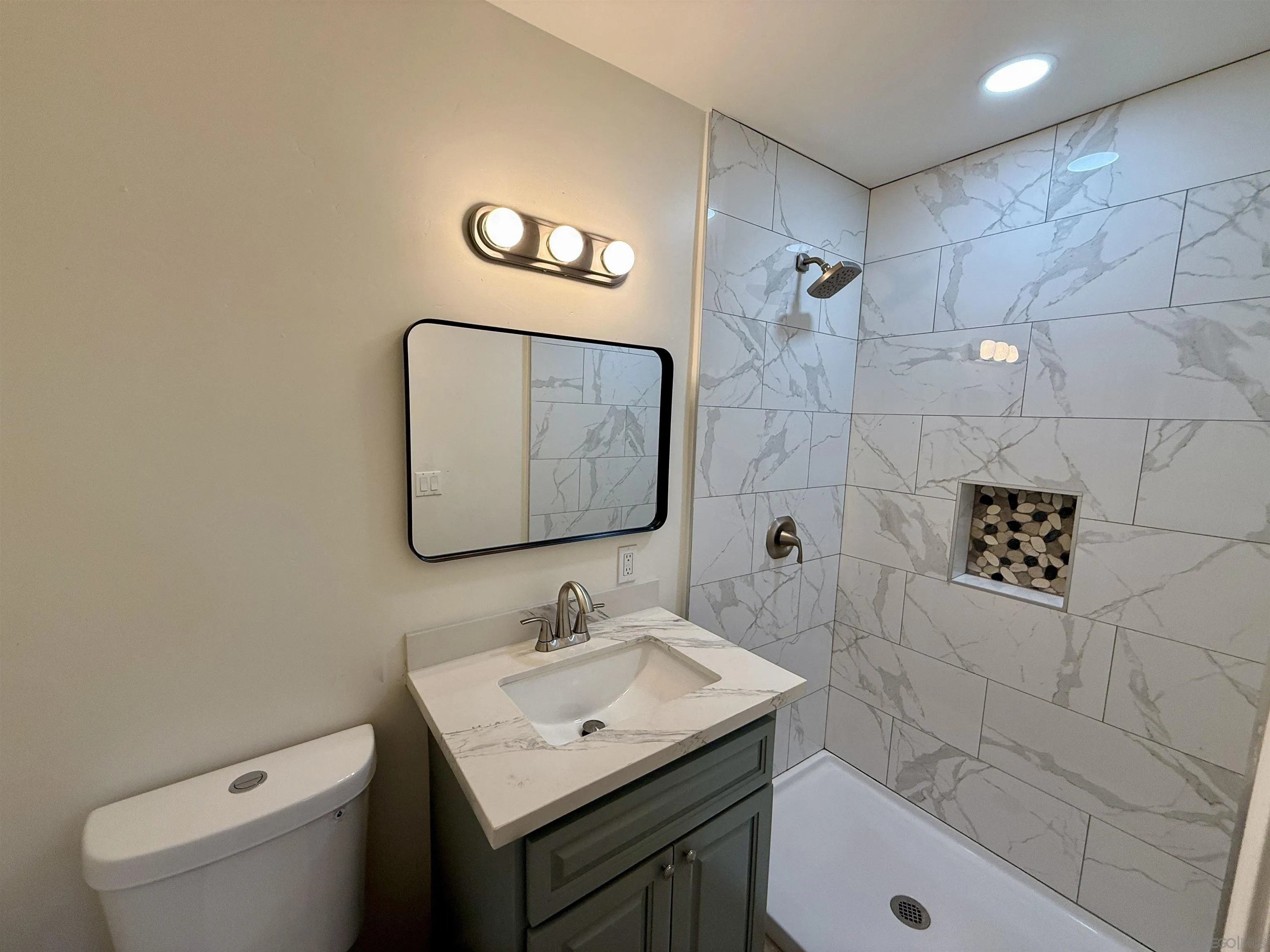 https://cdn.realtyfeed.com/cdn/127/250036508/ead70f169acef30a77ed2680c5085884.webp