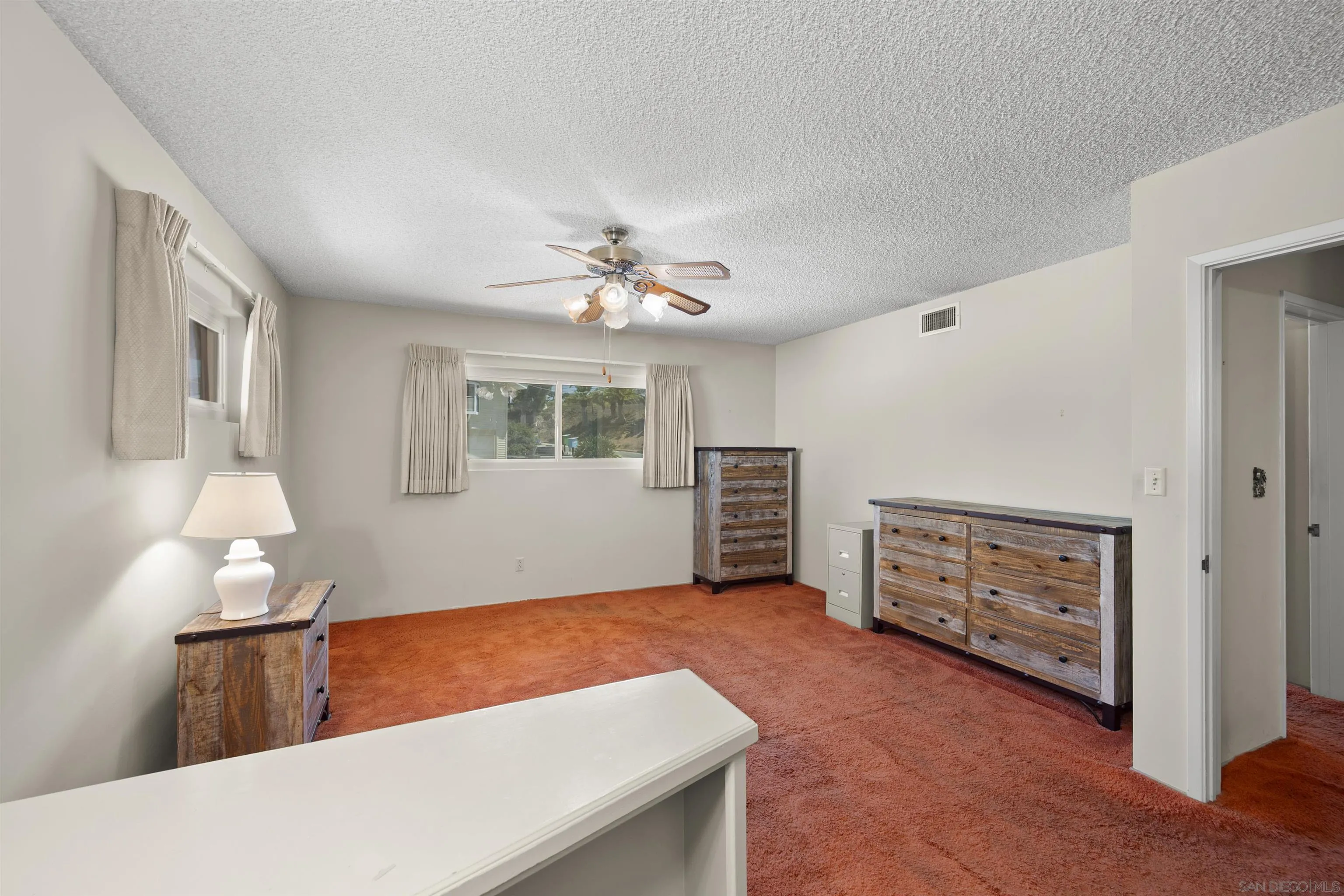 https://cdn.realtyfeed.com/cdn/127/250036510/4c53e99059ba269a5b9ab939789ba5d2.webp
