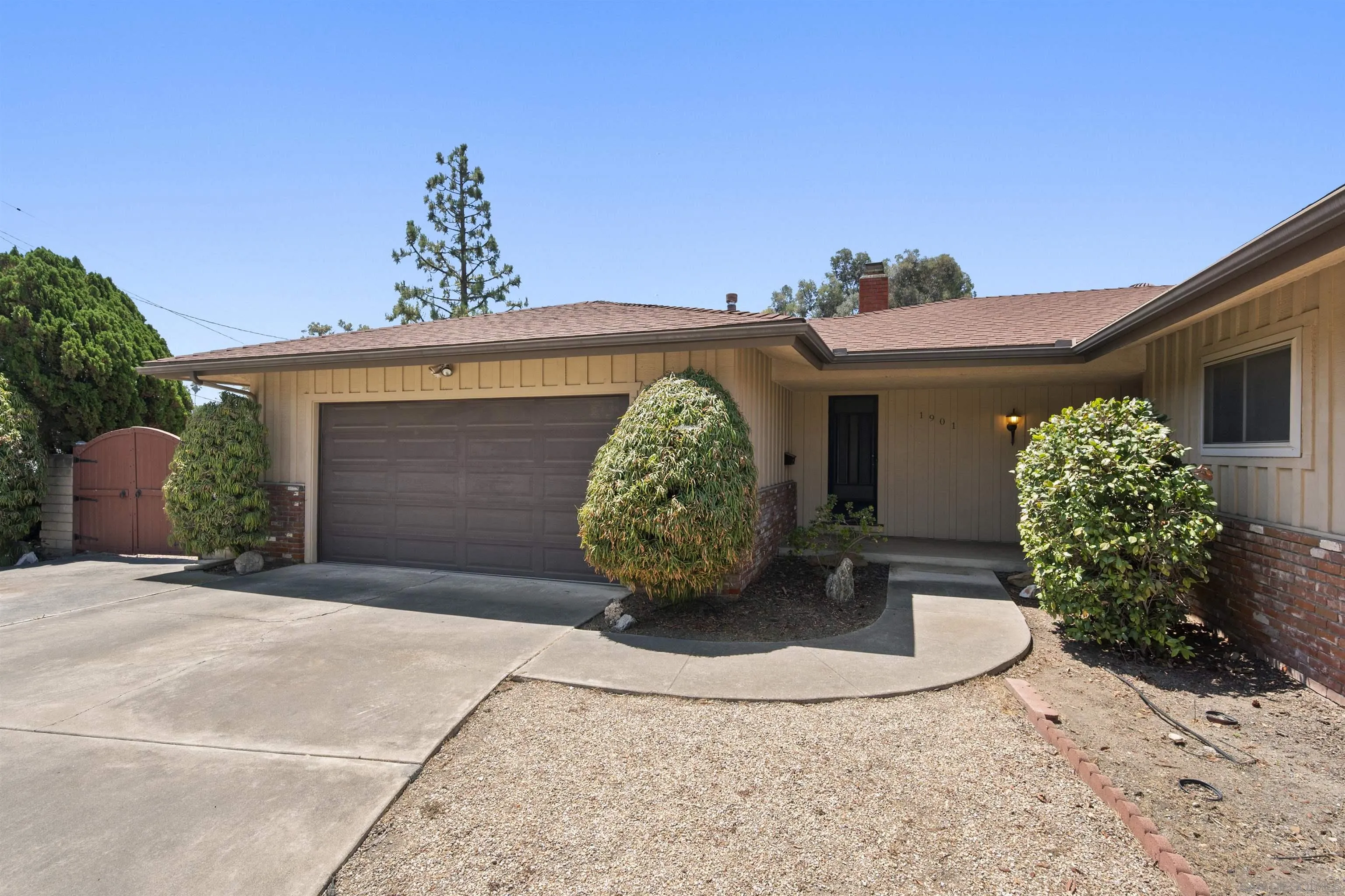 https://cdn.realtyfeed.com/cdn/127/250036510/7350e2c4760ed910e11b8a19fb090e35.webp