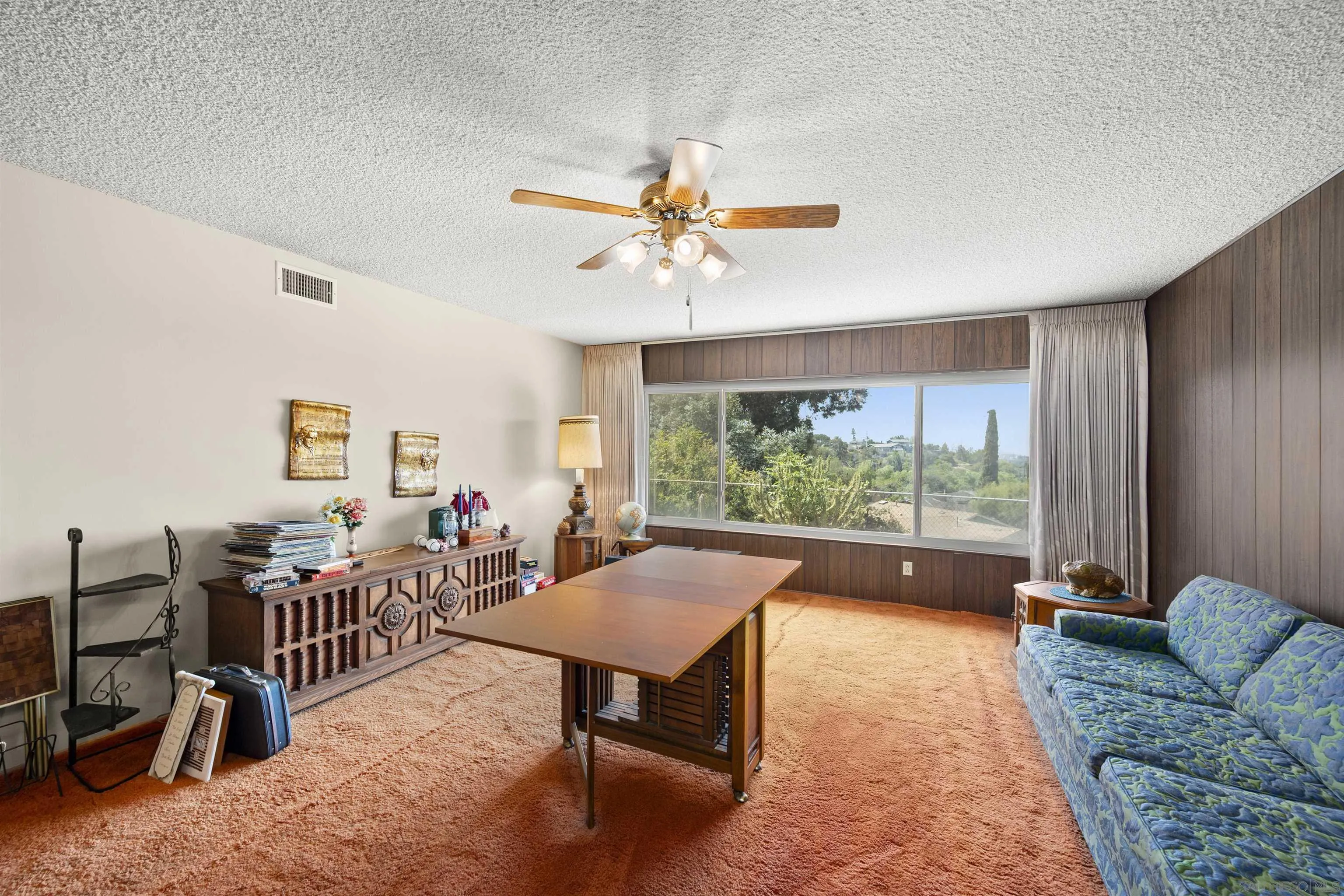 https://cdn.realtyfeed.com/cdn/127/250036510/7d3c7ae664bdb52bccd94c50db4ed9c3.webp