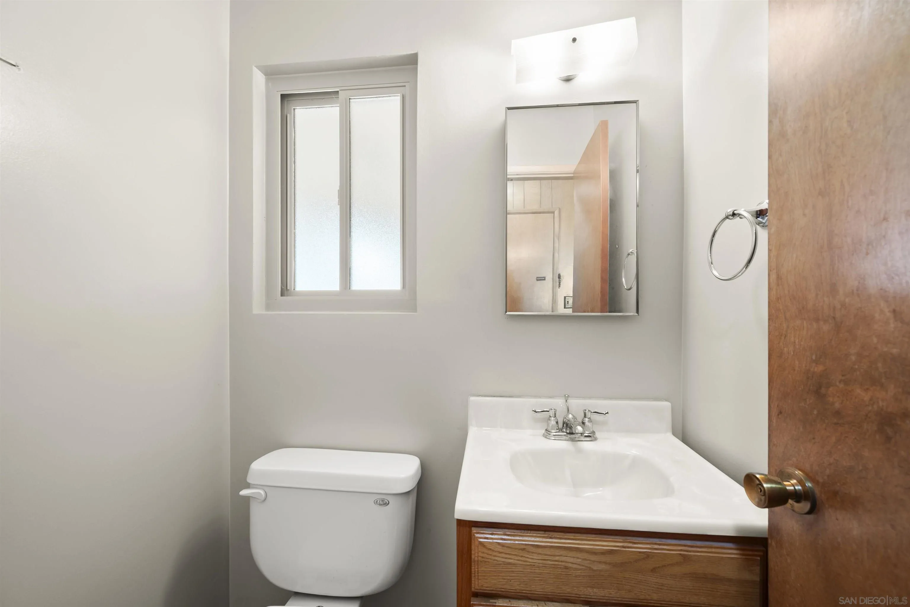 https://cdn.realtyfeed.com/cdn/127/250036510/98f1ce2c59fd39d3dc9281f7391d4b1a.webp