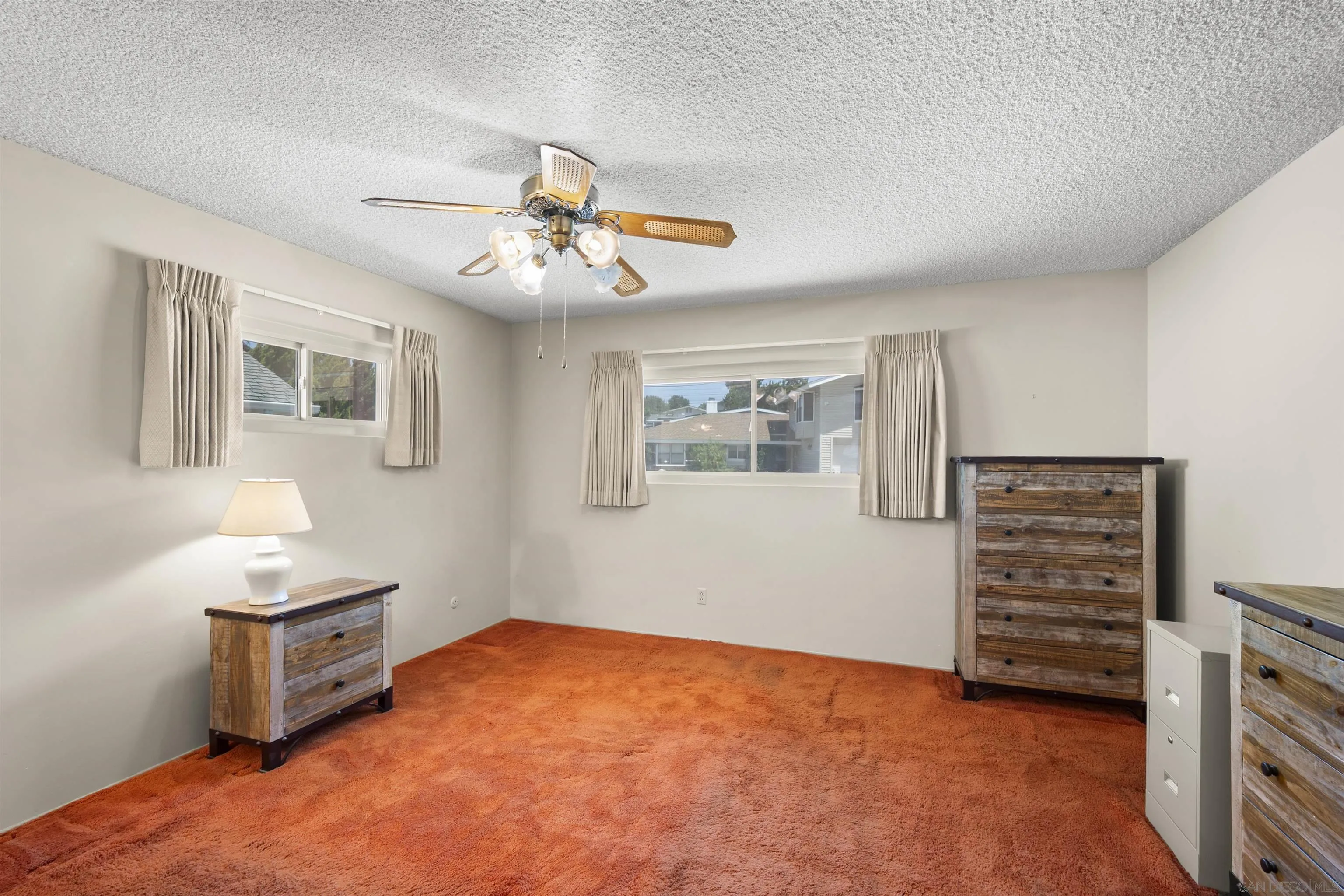 https://cdn.realtyfeed.com/cdn/127/250036510/ba582521a0e46caa8e394618929f9c34.webp