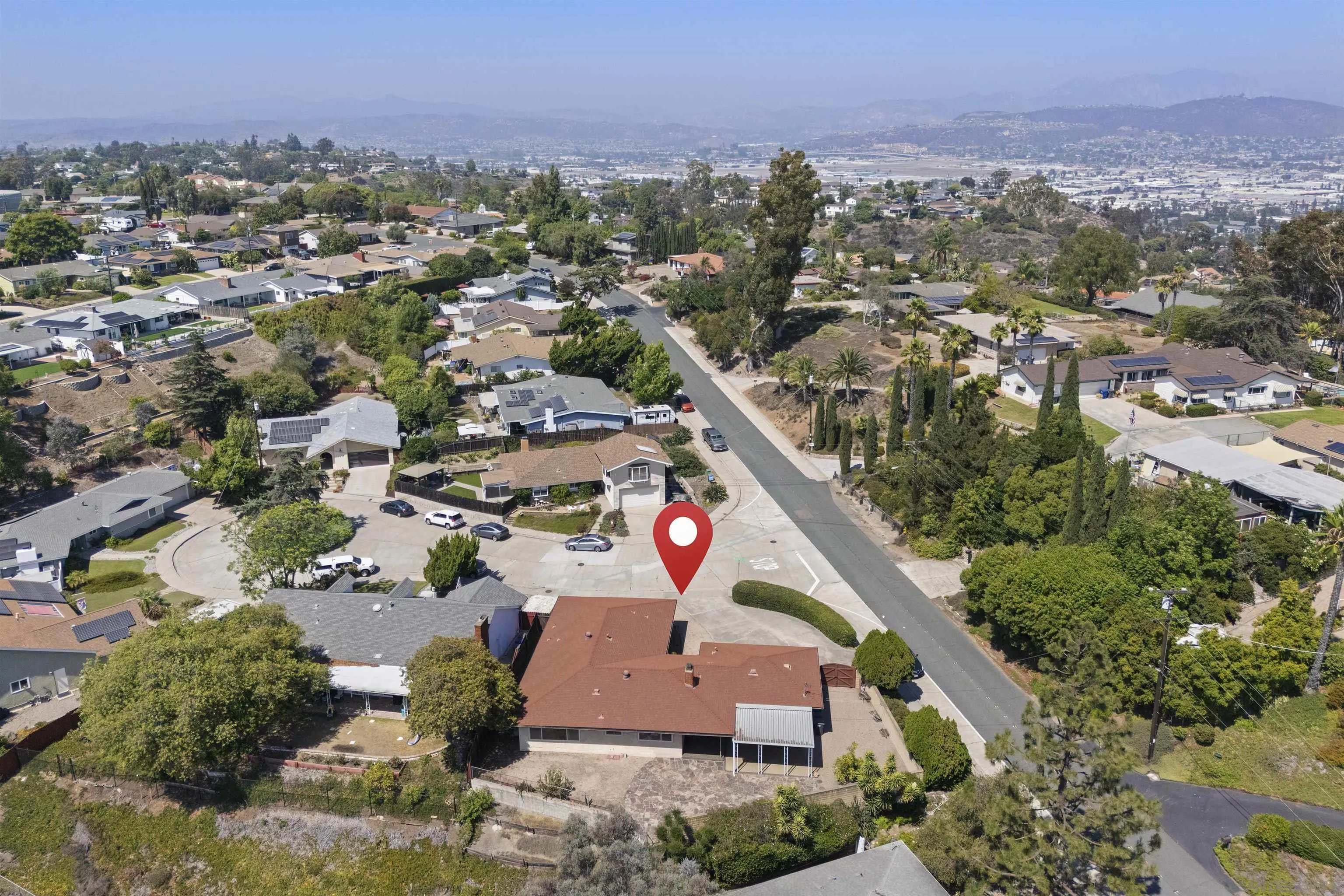 https://cdn.realtyfeed.com/cdn/127/250036510/e3f1577412c8f3e2efb4703f108206d0.webp