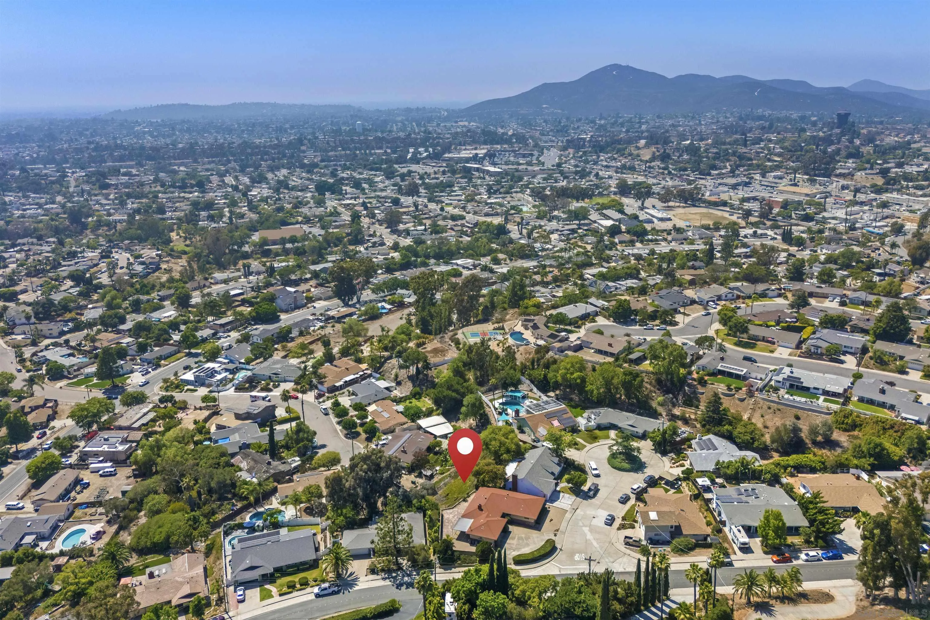 https://cdn.realtyfeed.com/cdn/127/250036510/e6f0410f8fc69ac48d5e8736d3af6b42.webp