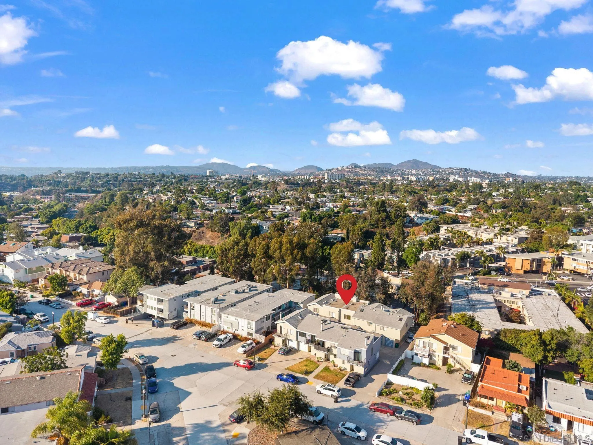 https://cdn.realtyfeed.com/cdn/127/250036511/3f6c93a21722faadadfefc840dd52227.webp