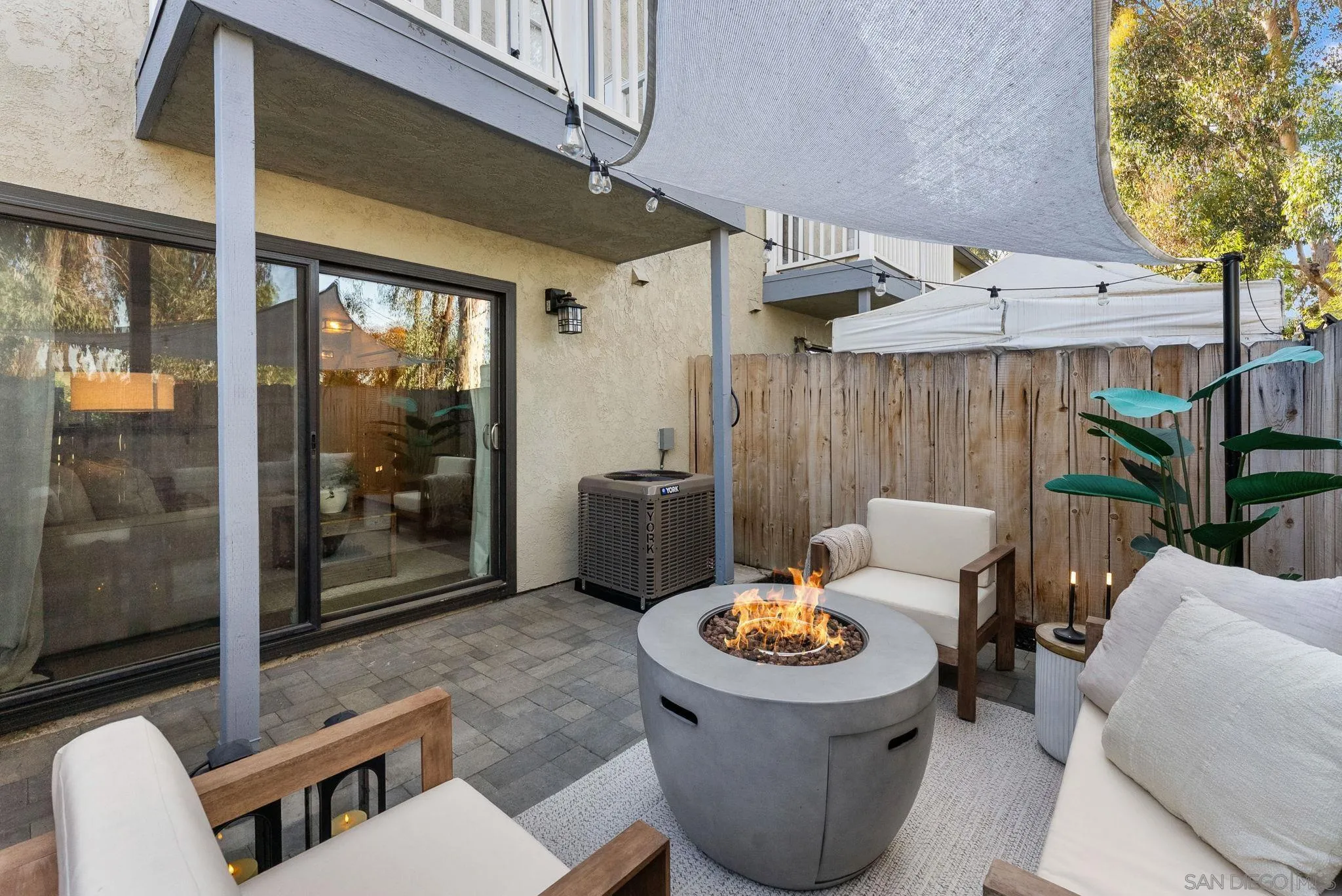https://cdn.realtyfeed.com/cdn/127/250036511/5fe56b22febdc42c9a8becda9335b0e6.webp