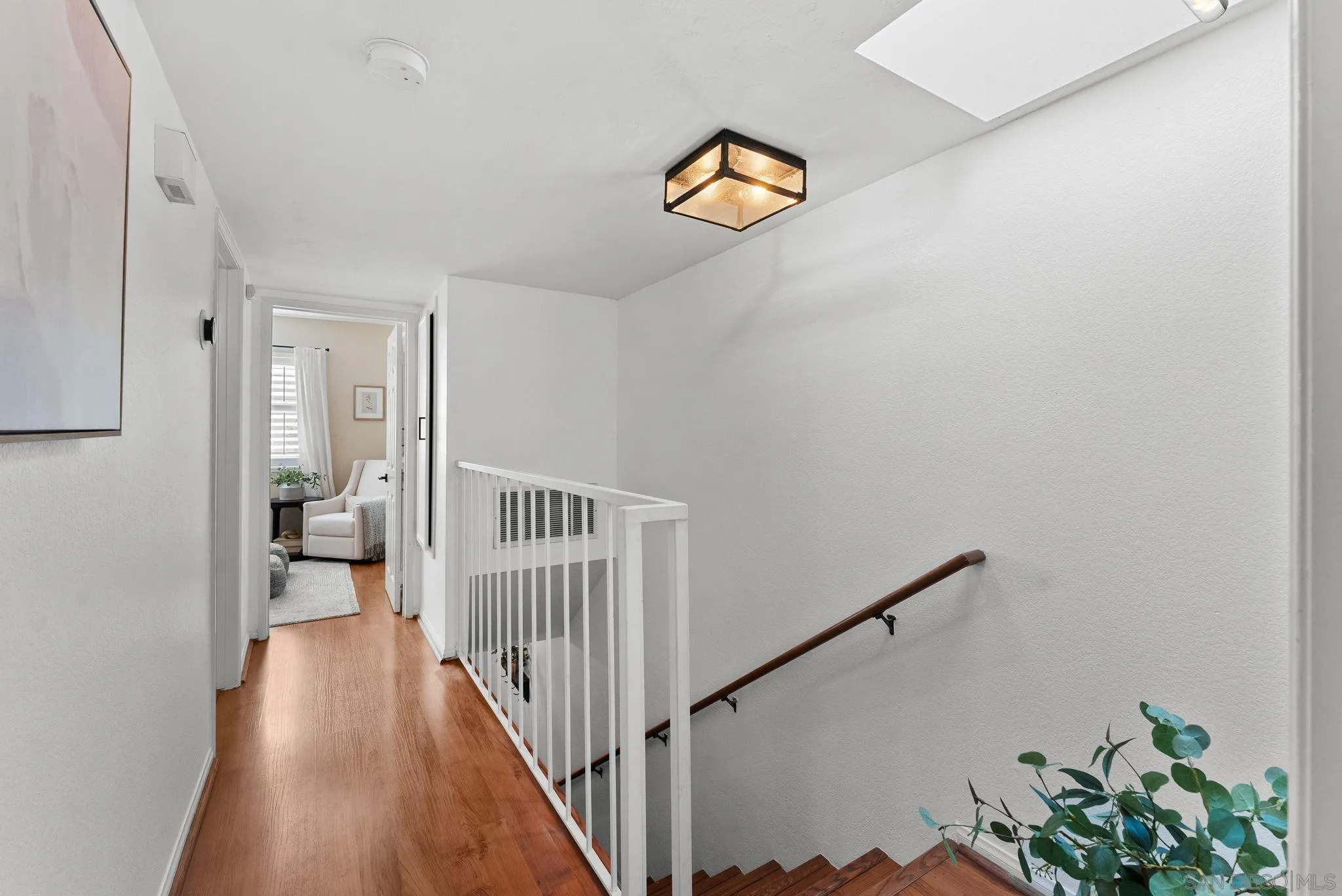 https://cdn.realtyfeed.com/cdn/127/250036511/f3103a21a712f906cb961506b526c0a1.webp