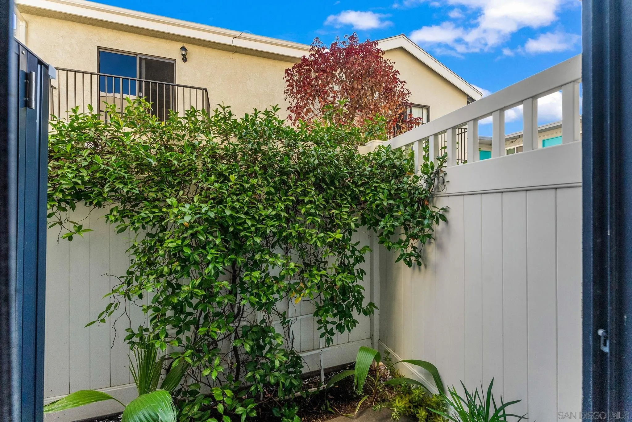 https://cdn.realtyfeed.com/cdn/127/250036511/f46ed683f429fc16e6bce59fc459f068.webp