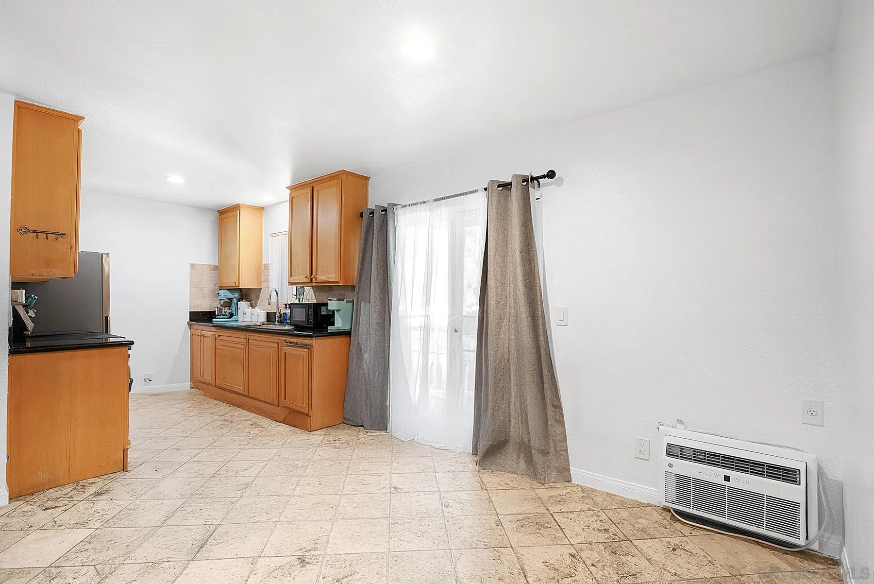 https://cdn.realtyfeed.com/cdn/127/250036517/c1e763afce82e91ffe0ad55a9cf8061a.webp
