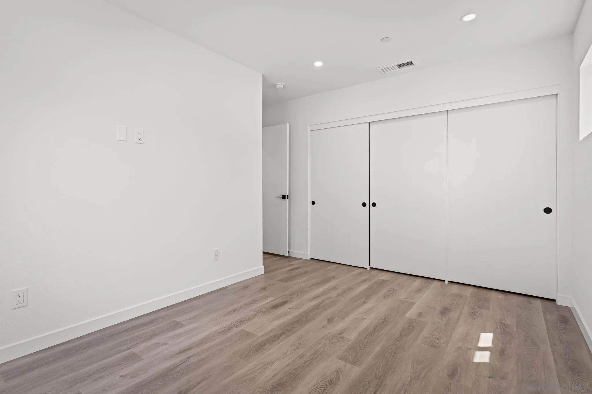 https://cdn.realtyfeed.com/cdn/127/250036518/f2a2d1088d275c7d5b4f45eaea1dffda.webp