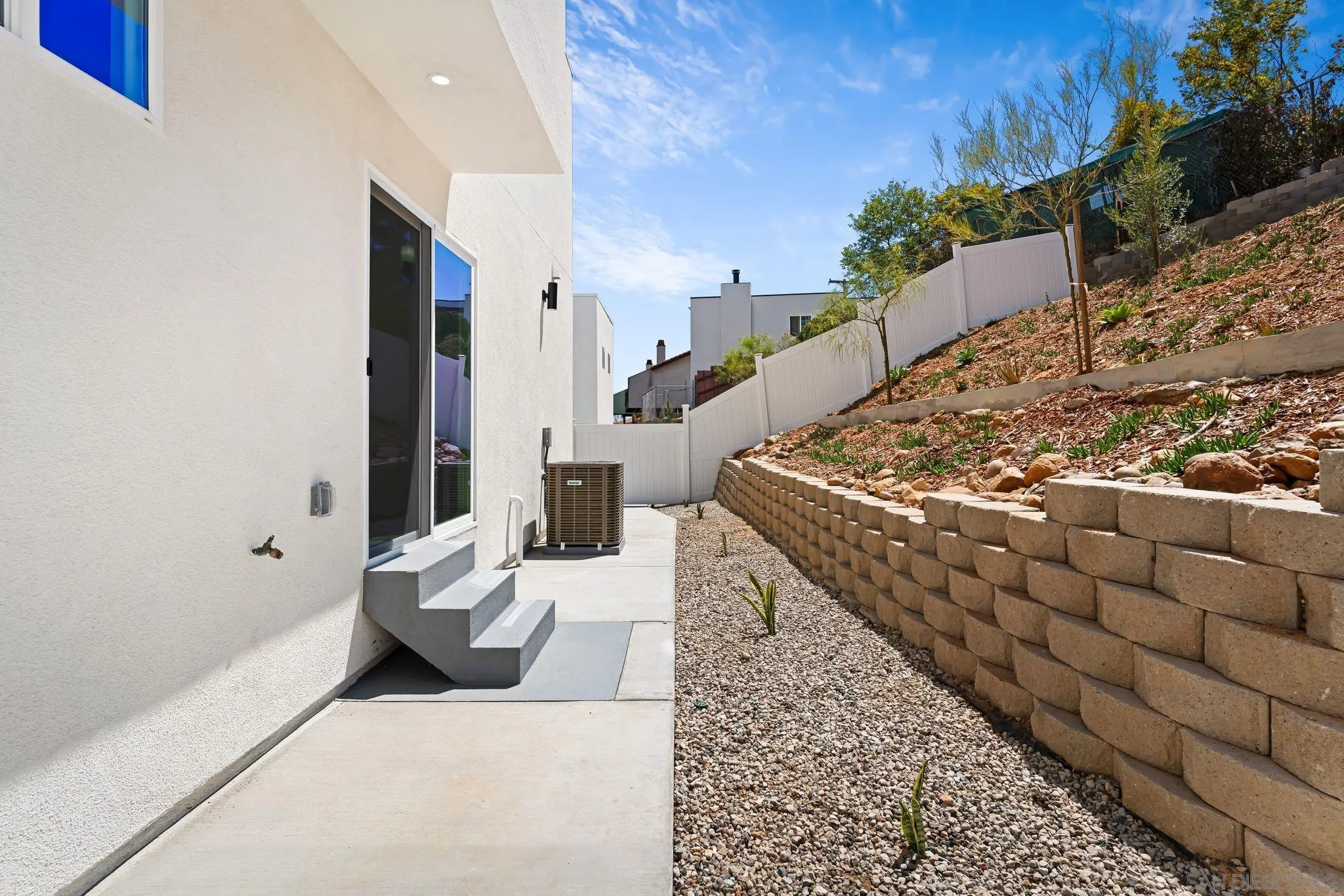 https://cdn.realtyfeed.com/cdn/127/250036519/4291cb9f2d2995d8f75386cf7717143b.webp