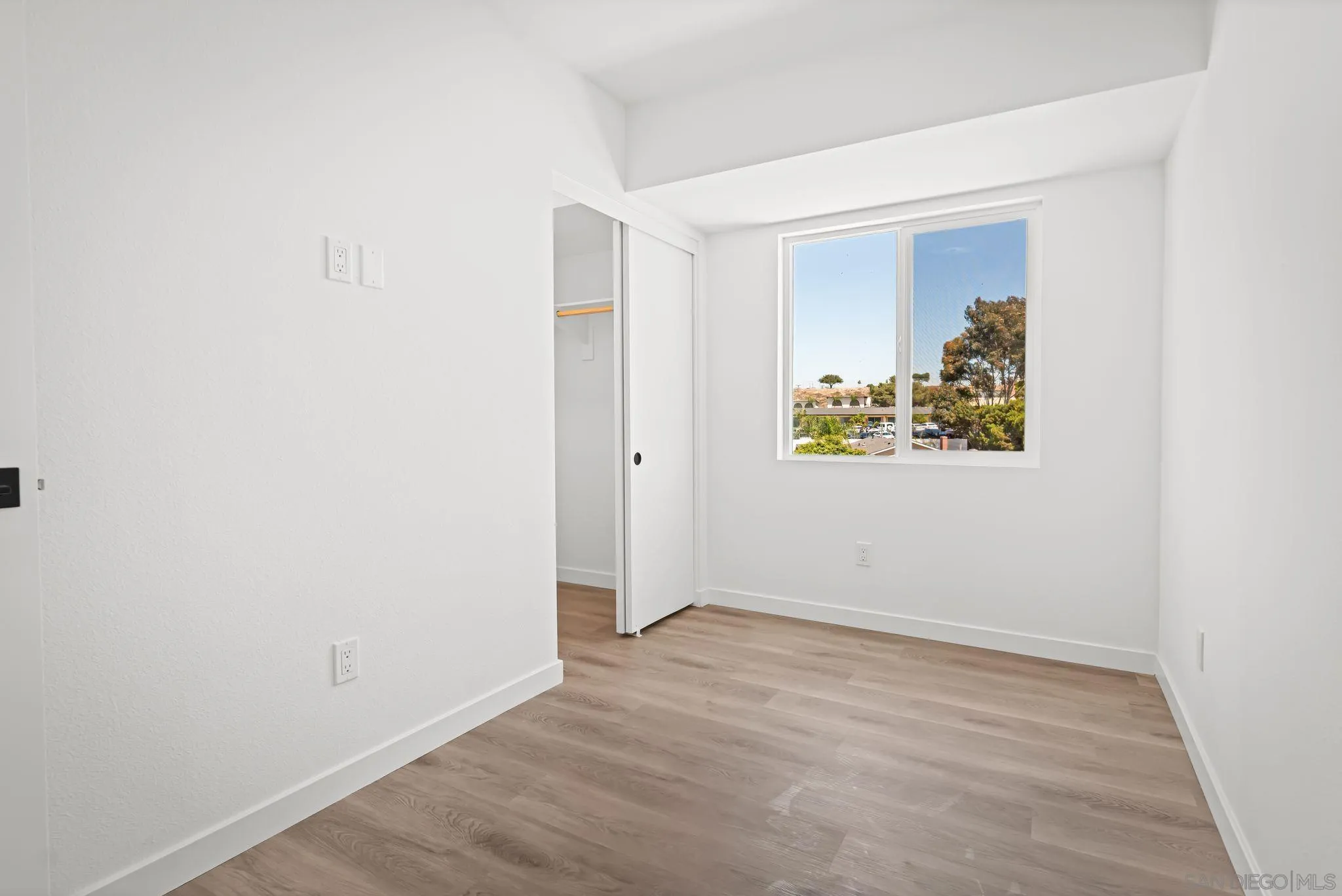 https://cdn.realtyfeed.com/cdn/127/250036519/6018559c8f9deb8714c286f41ef0eb5e.webp