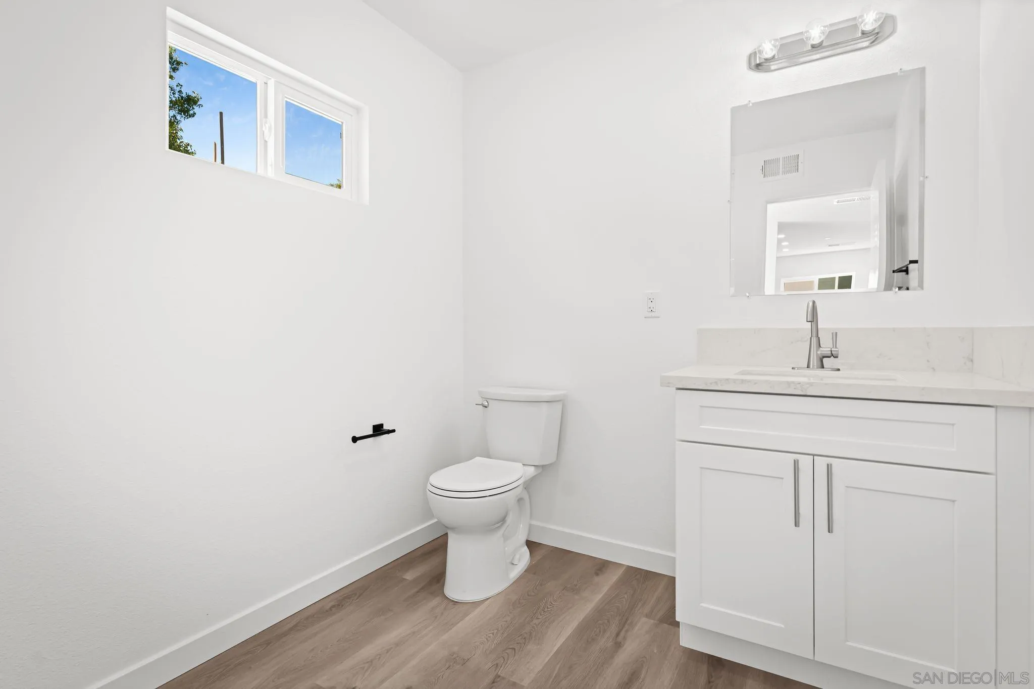 https://cdn.realtyfeed.com/cdn/127/250036519/67cbc5f996e615973e64ccacdd2f75c3.webp