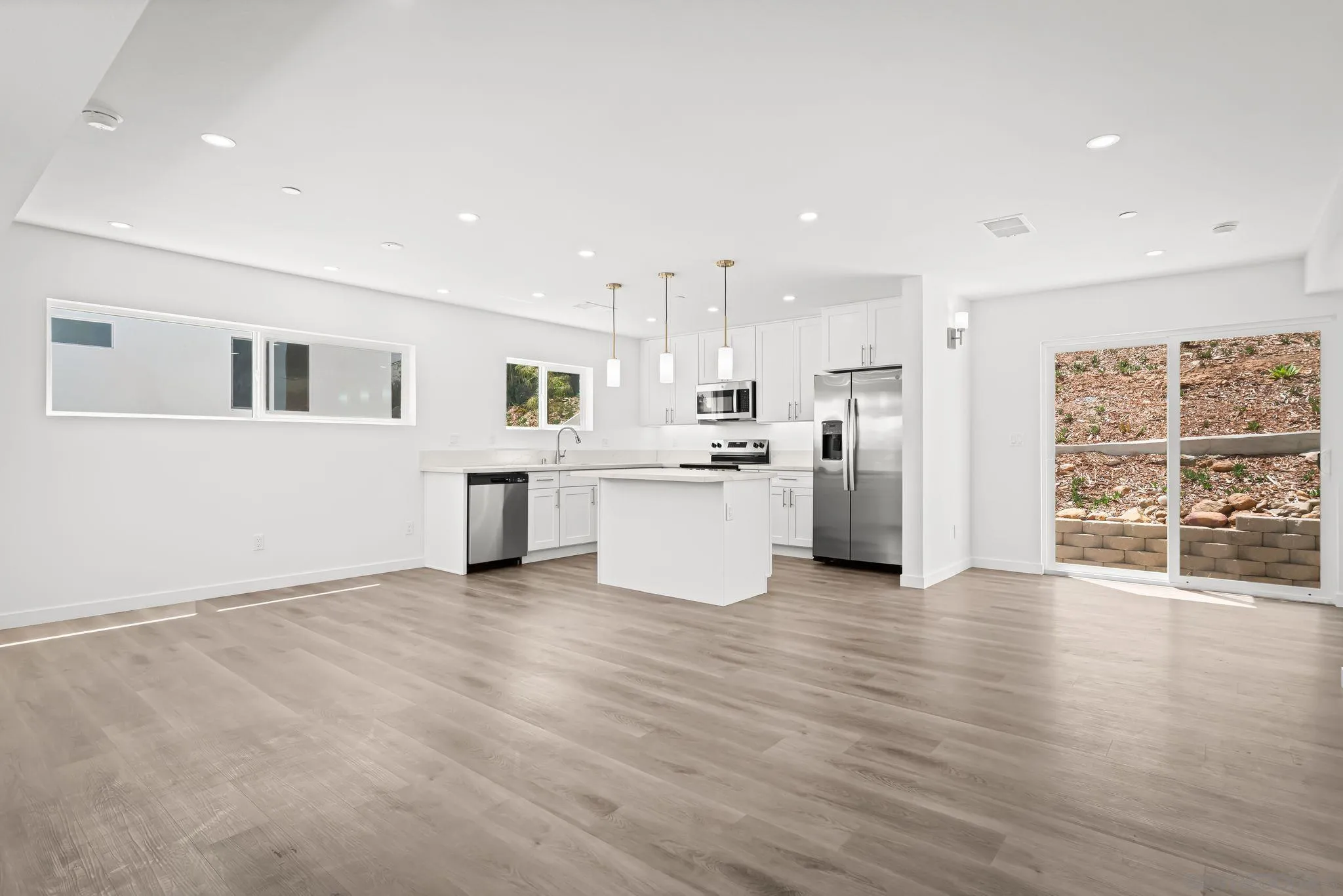 https://cdn.realtyfeed.com/cdn/127/250036519/cca0d89a5bbcca203c1d7f99035ab67b.webp