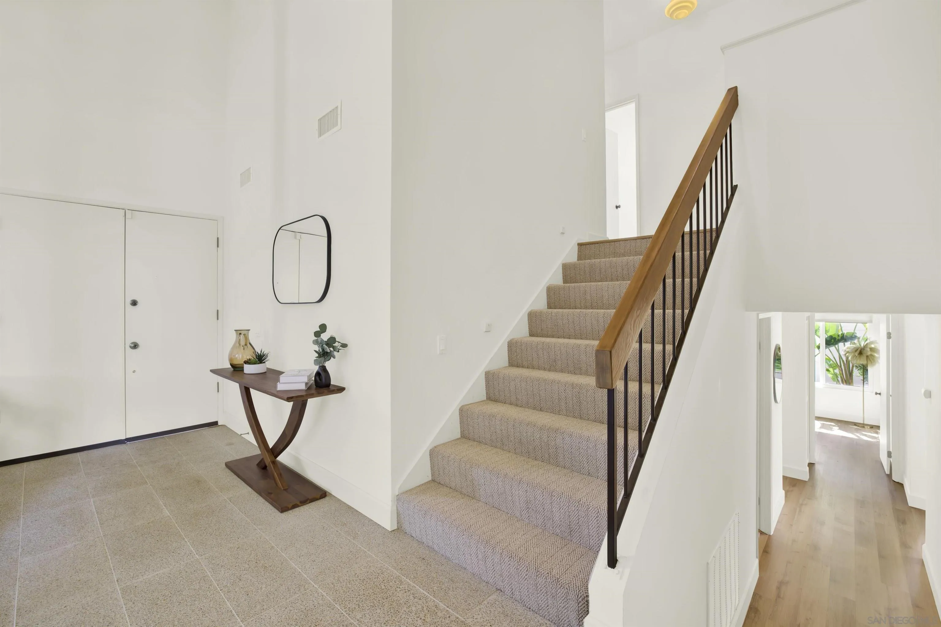 https://cdn.realtyfeed.com/cdn/127/250036524/3e6f3774dfb6ce3a34ba030b1ca7cc4e.webp