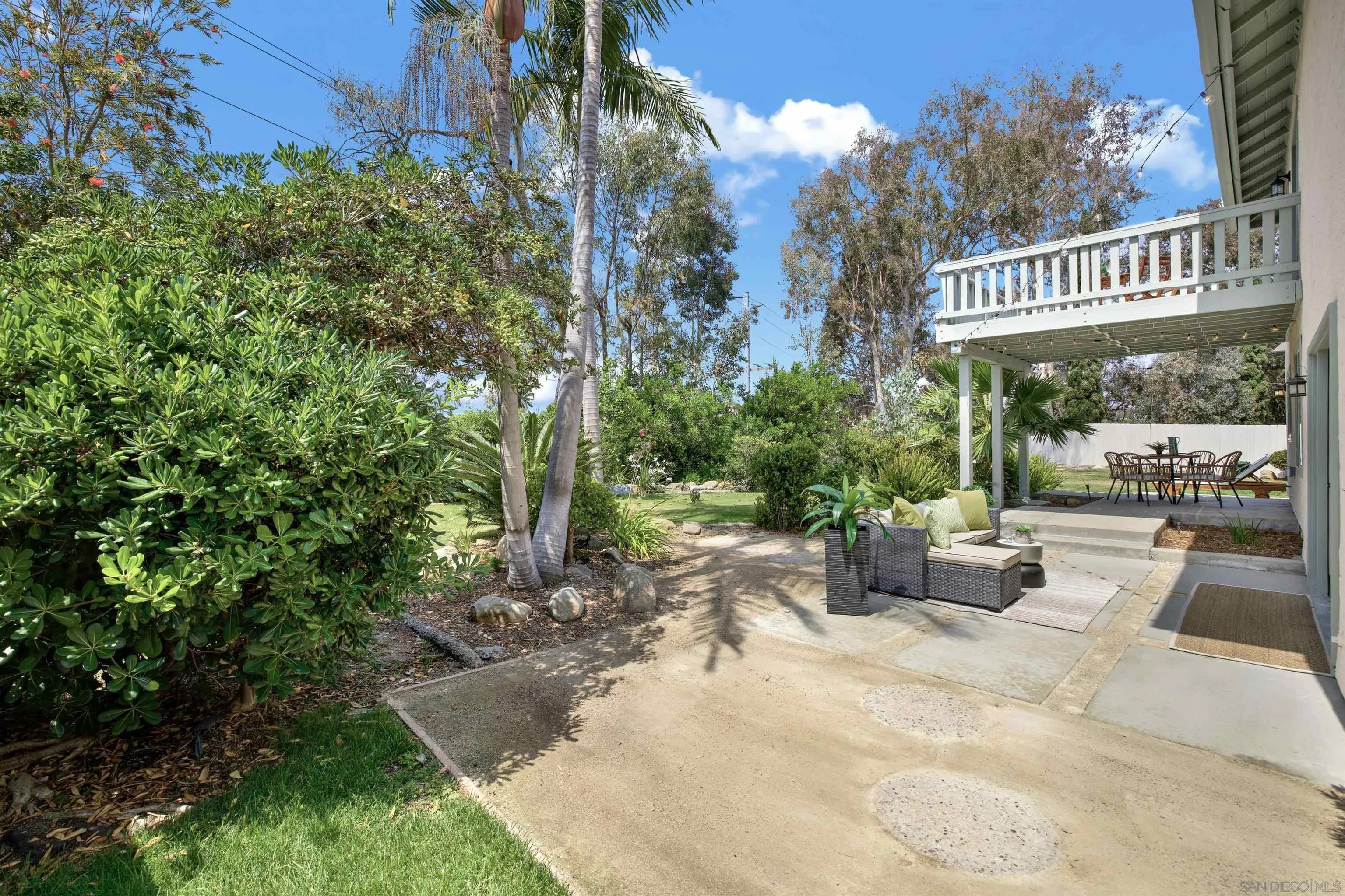 https://cdn.realtyfeed.com/cdn/127/250036524/bdb40d308997361d1ae254707e45878a.webp