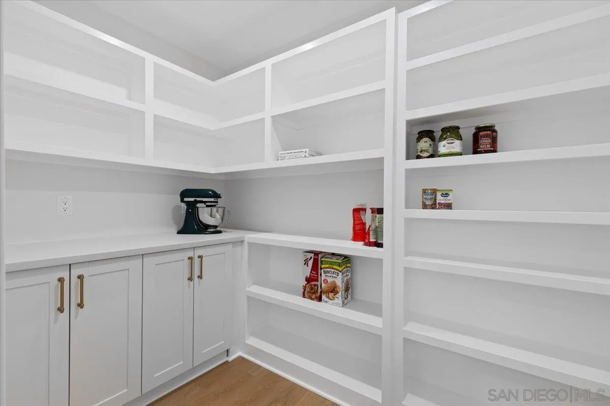 https://cdn.realtyfeed.com/cdn/127/250036525/8deec4b44787de3700616cd4472562c0.webp