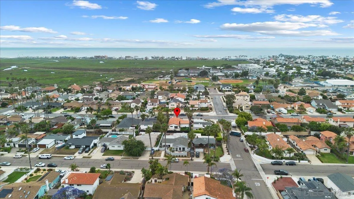 https://cdn.realtyfeed.com/cdn/127/250036525/d12f9ccb9fb604b9849a172a13ed7729.webp