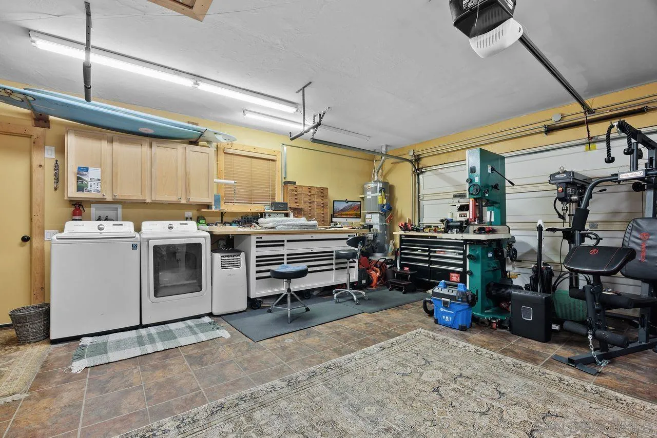 https://cdn.realtyfeed.com/cdn/127/250036528/dc3eb27cdaf24bb701eb43a4626929bf.webp