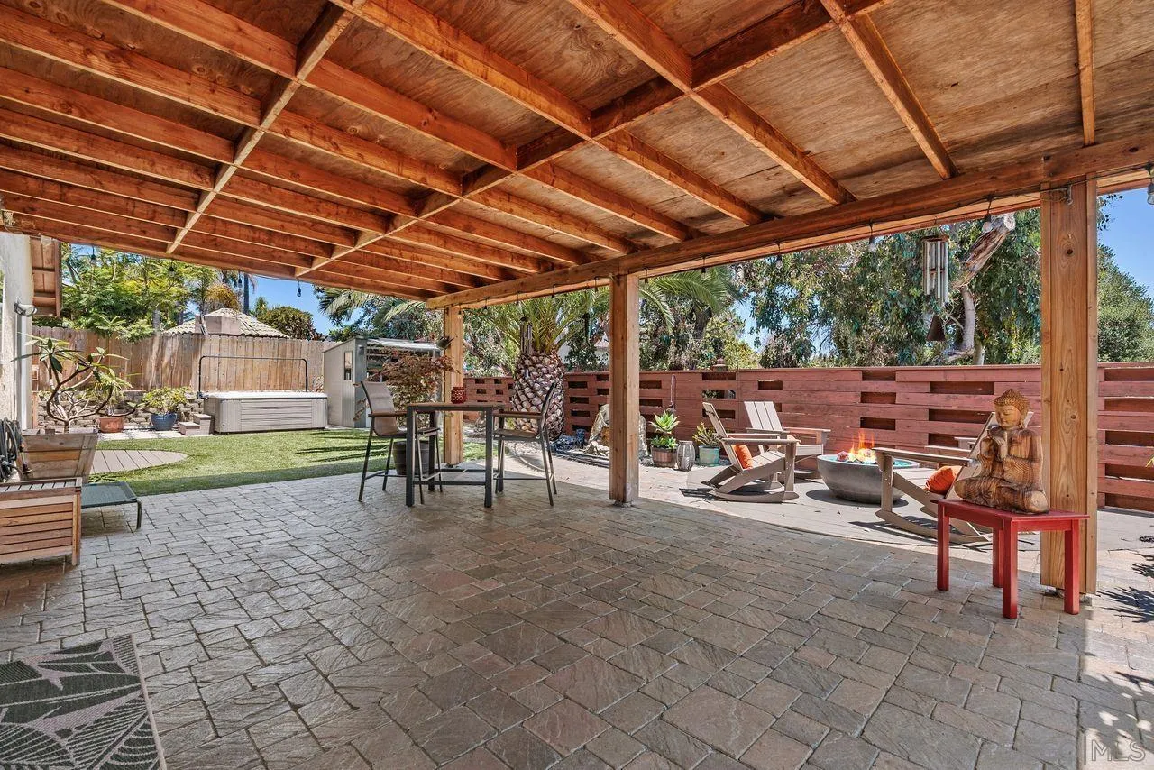 https://cdn.realtyfeed.com/cdn/127/250036528/e5ecaa57ea21a7257846bb77557d51c5.webp