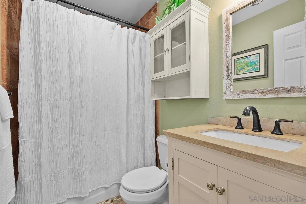 https://cdn.realtyfeed.com/cdn/127/250036528/fdb69a90db3d3d78a7d696dfb5a85707.webp