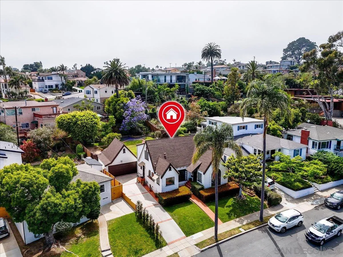 https://cdn.realtyfeed.com/cdn/127/250036529/02192e5b970a6dd19c436c95e3b4d82c.webp