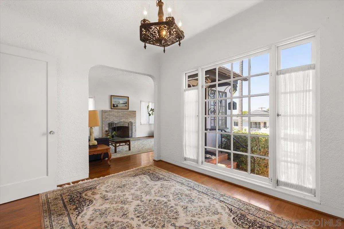 https://cdn.realtyfeed.com/cdn/127/250036529/2862e5fb18a87d2aa89a7a09d9df3511.webp