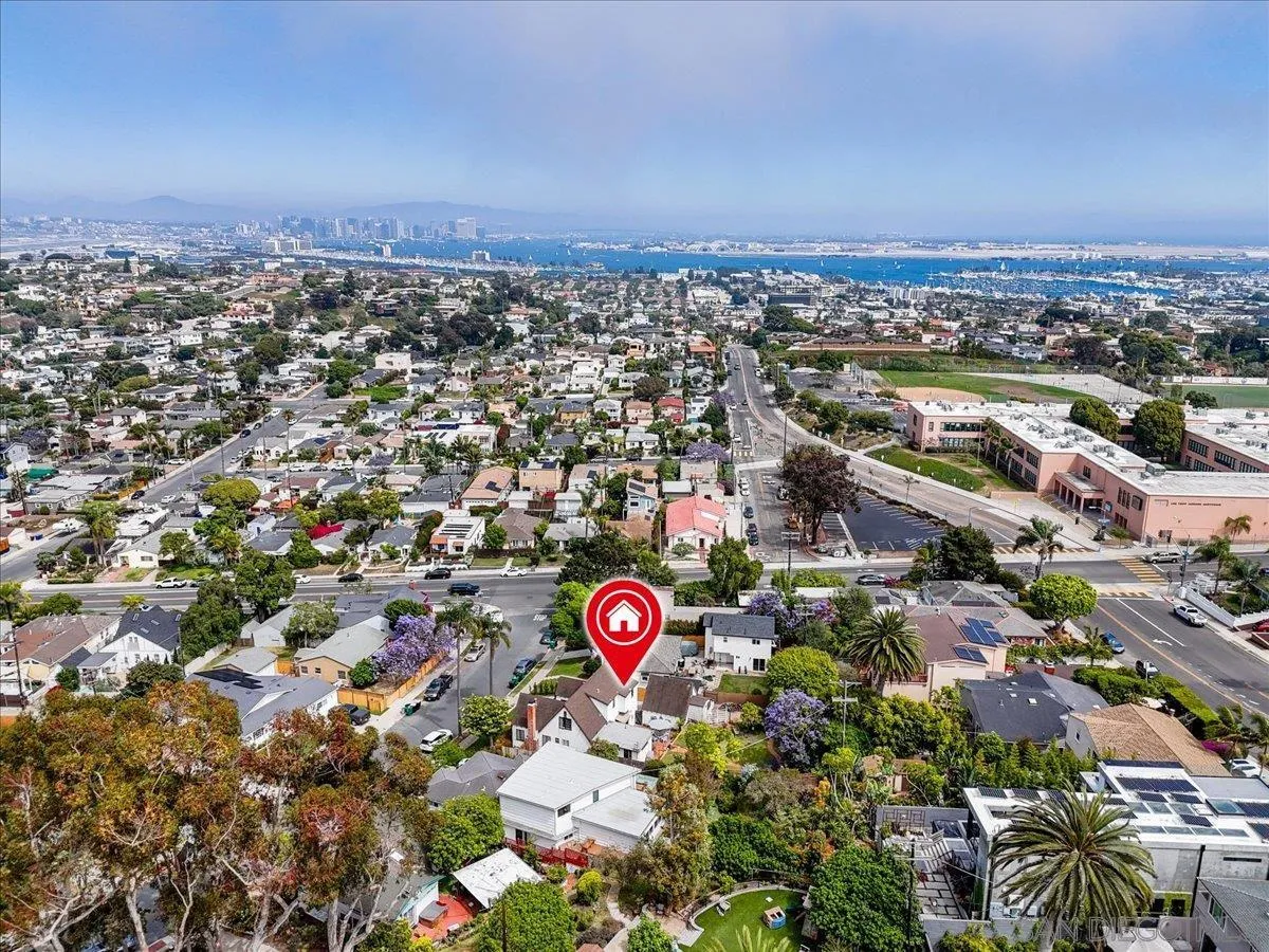 https://cdn.realtyfeed.com/cdn/127/250036529/2906c61793fdf4141e7dd80b2ff2396a.webp