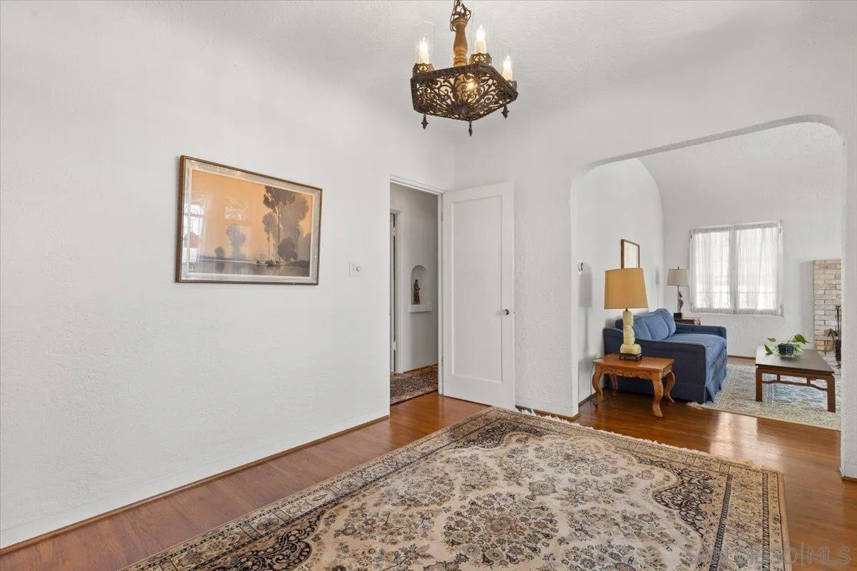 https://cdn.realtyfeed.com/cdn/127/250036529/3adc9a8b0add9485c552c6ed6ef8942b.webp
